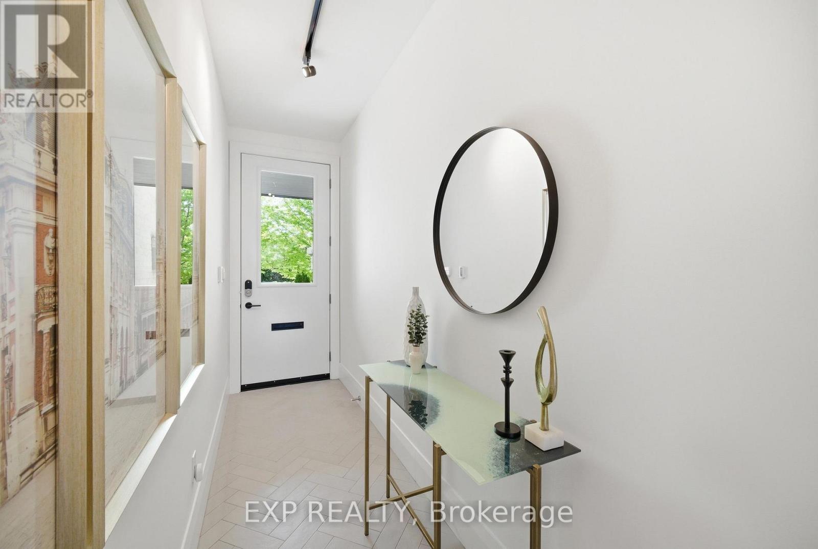 #B 188 LIPPINCOTT STREET - 3