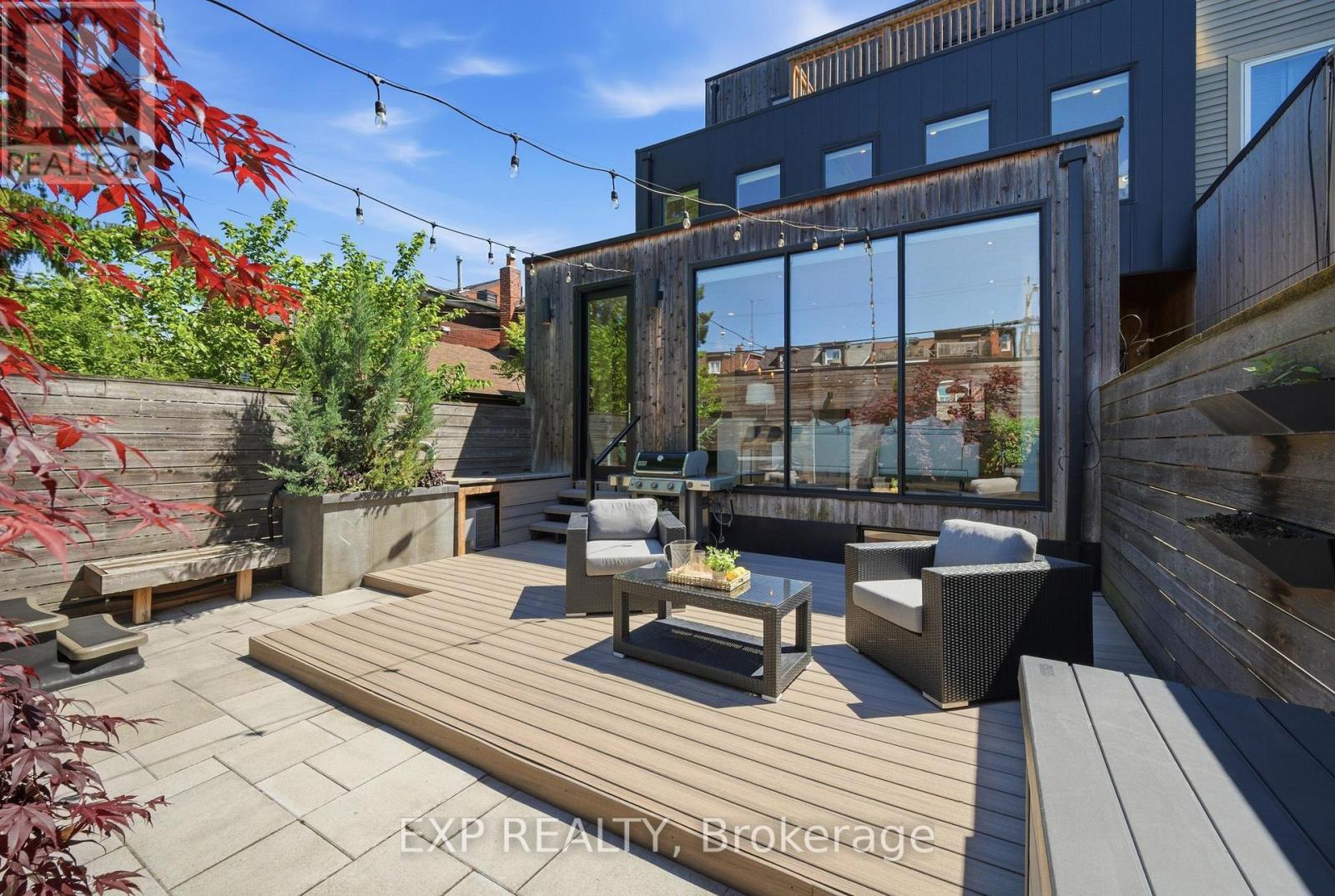#B 188 LIPPINCOTT STREET - 31