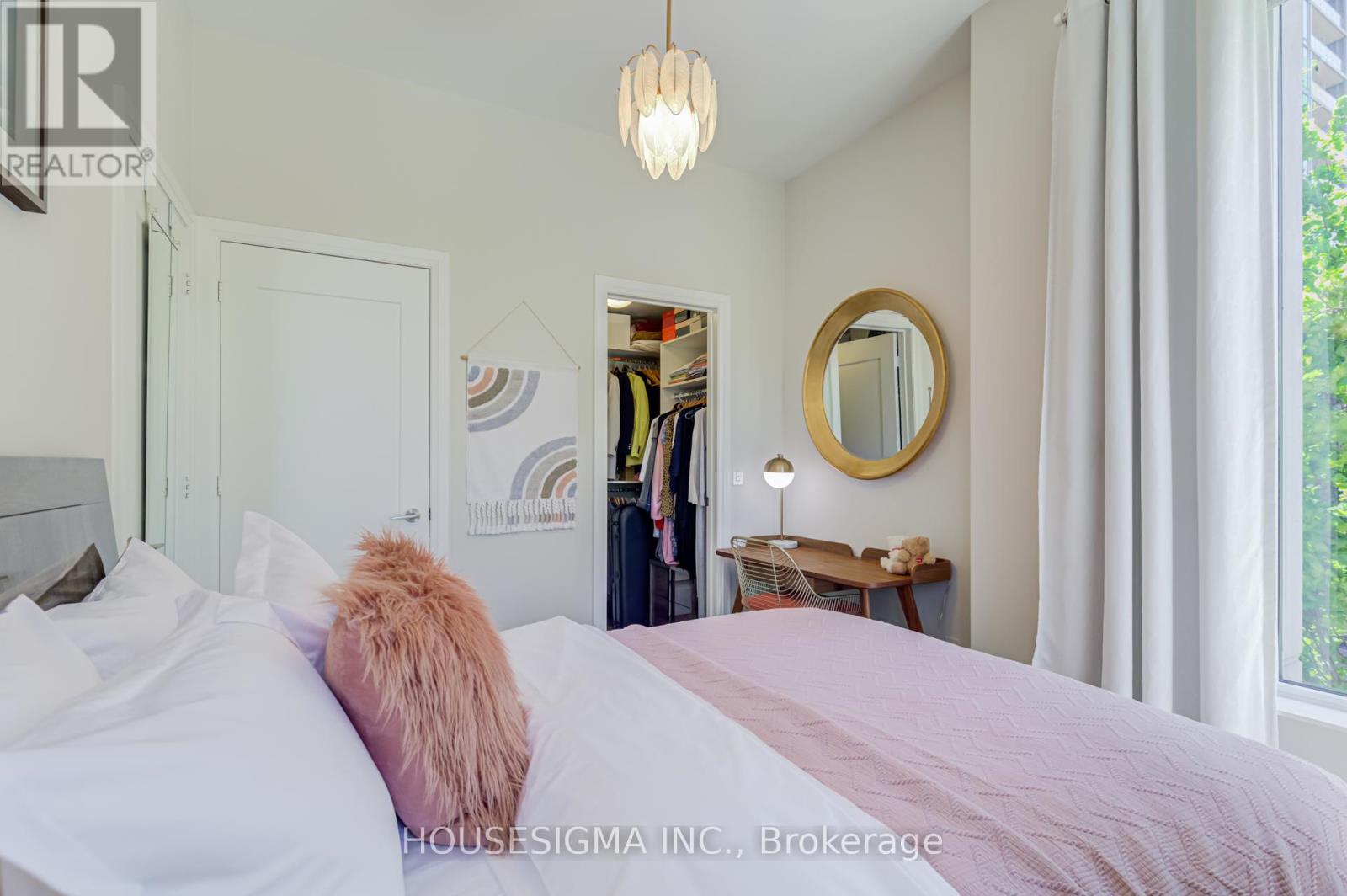 #230 120 HARRISON GARDEN BOULEVARD - 25