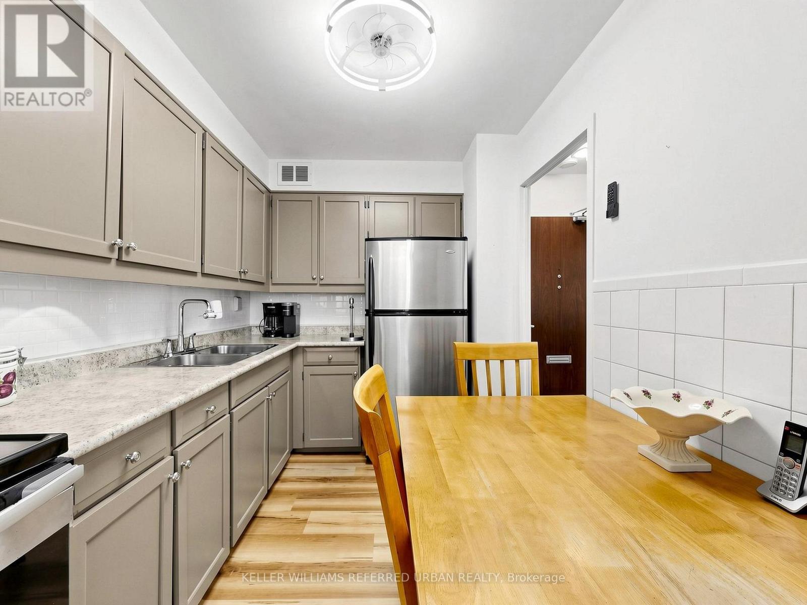 #1111 10 PARKWAY FOREST DRIVE - 13