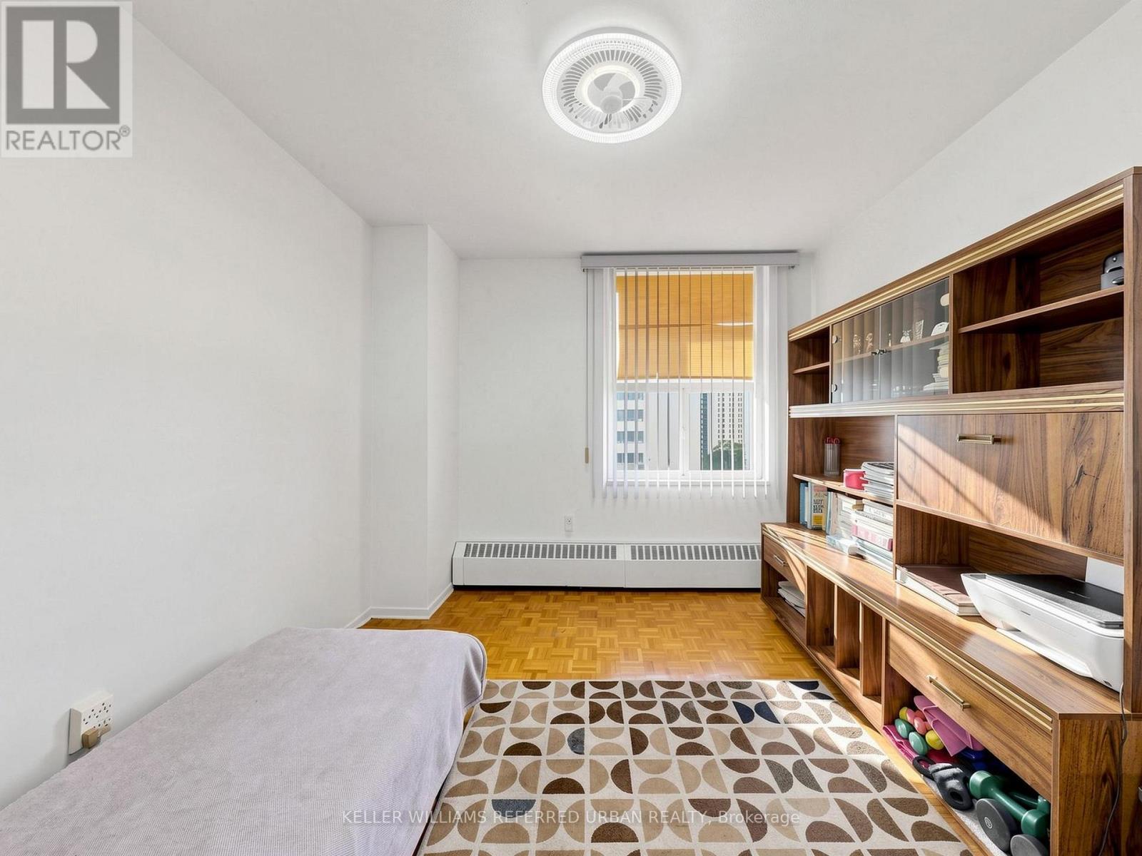#1111 10 PARKWAY FOREST DRIVE - 18