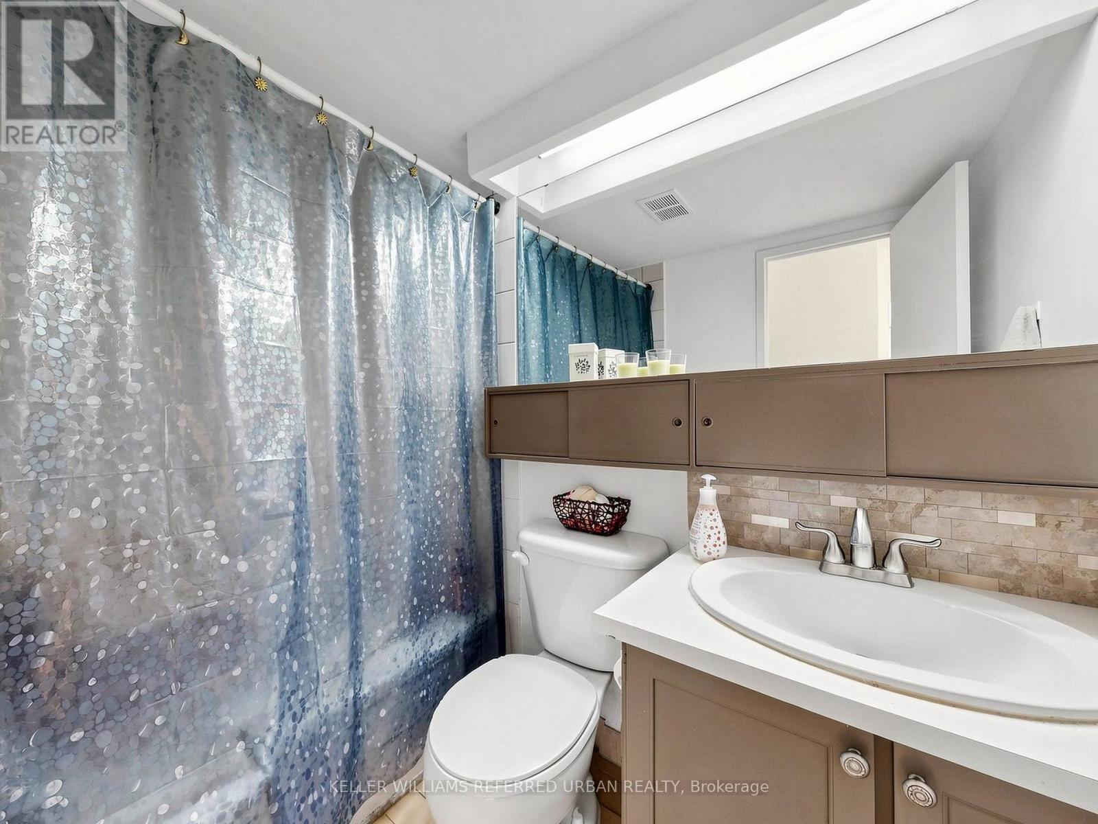 #1111 10 PARKWAY FOREST DRIVE - 21