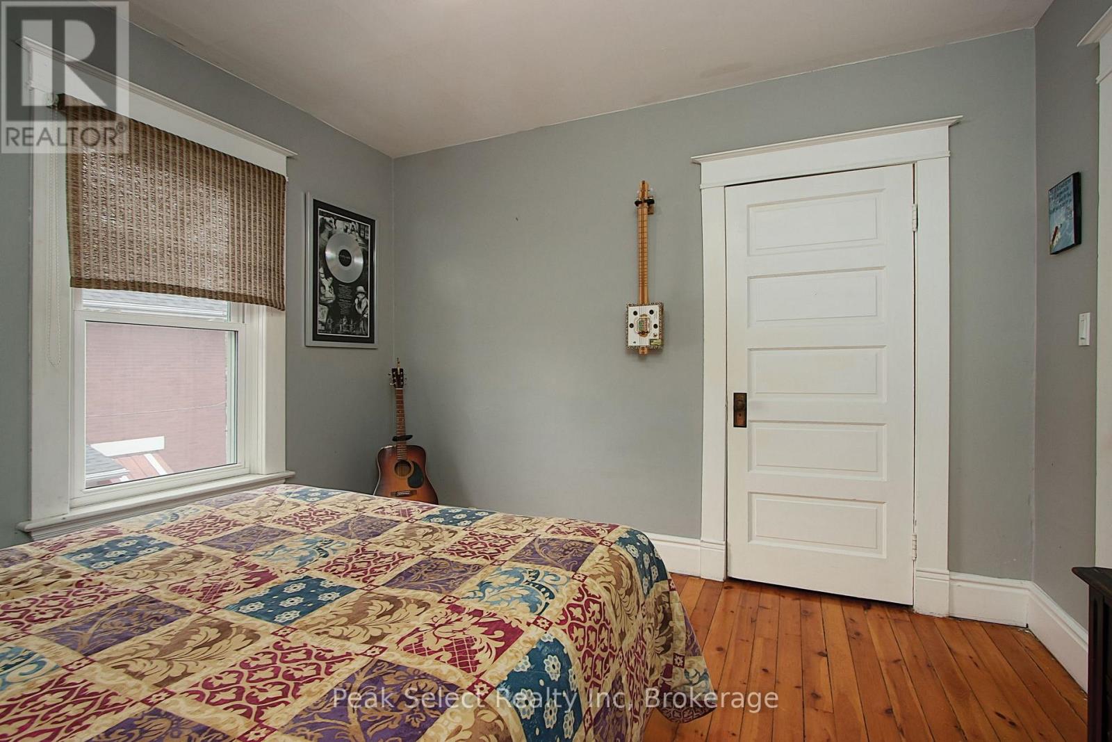 395 QUEEN STREET E - 26