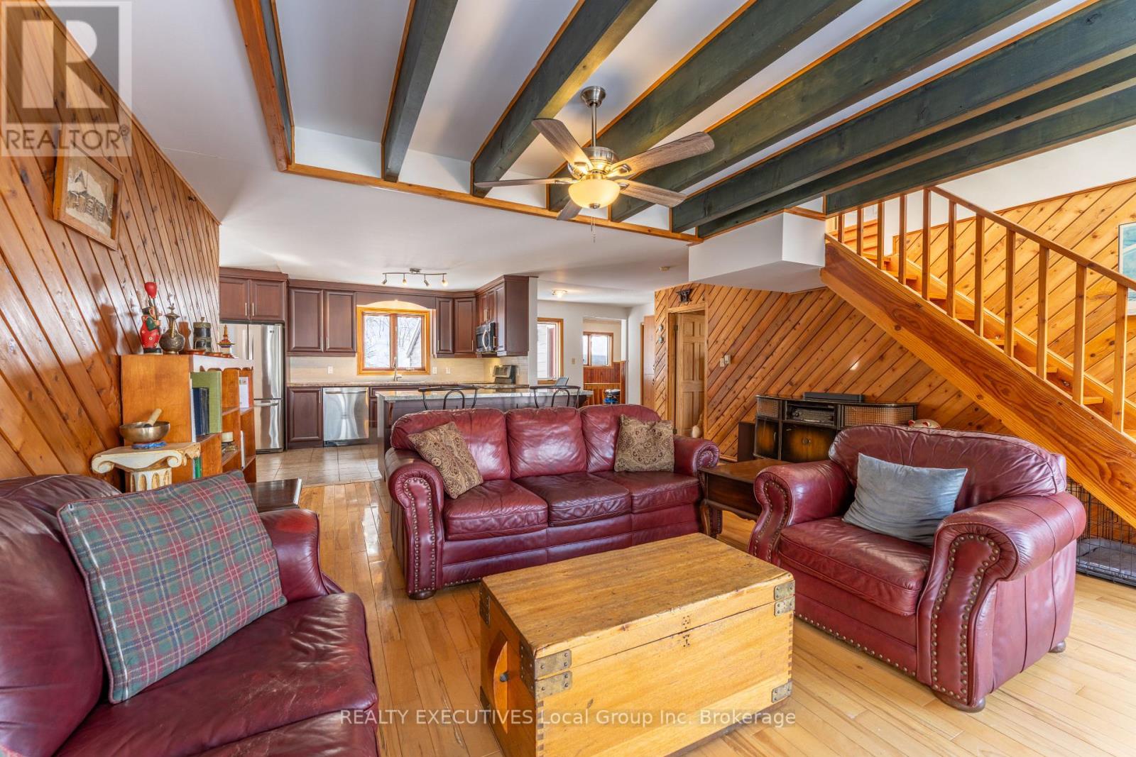410 PINECREEK CRESCENT - 12