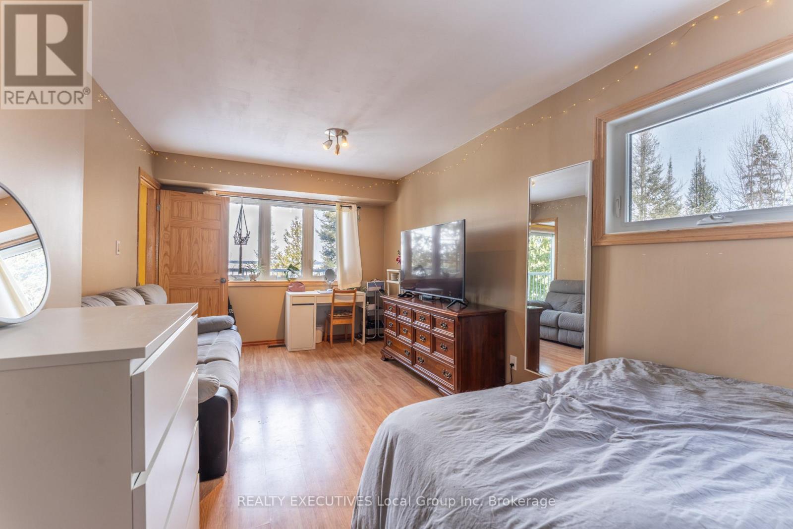 410 PINECREEK CRESCENT - 25