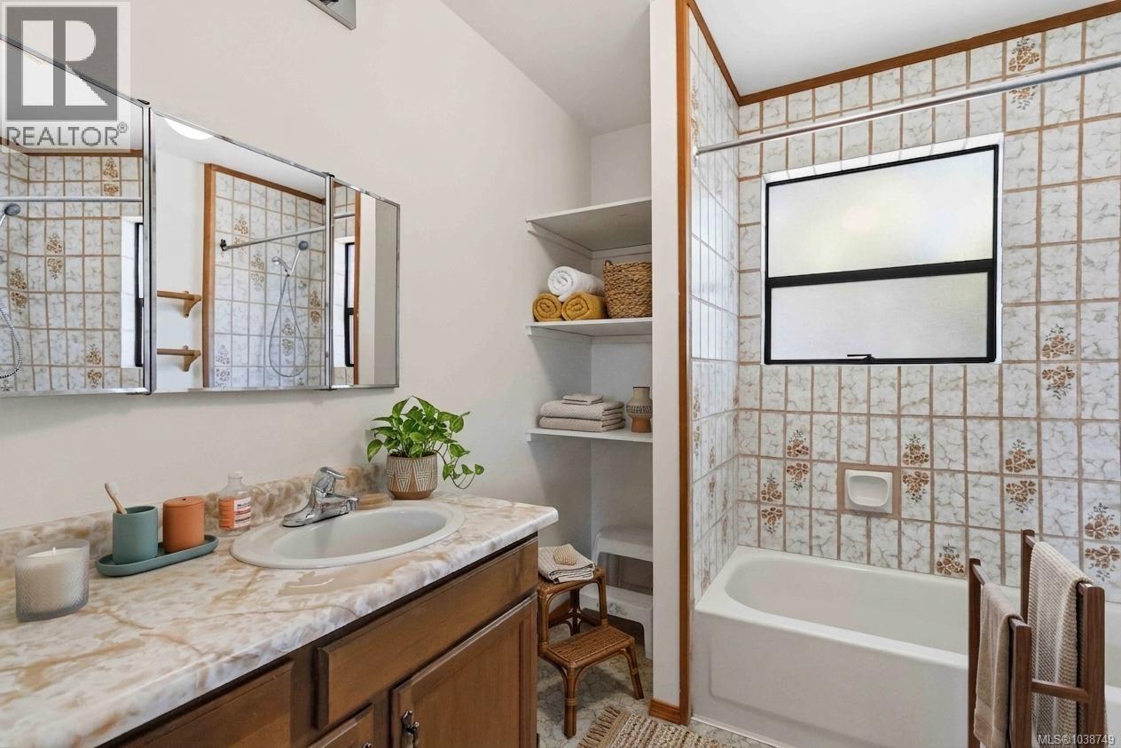 3002 Manzer Rd - 35
