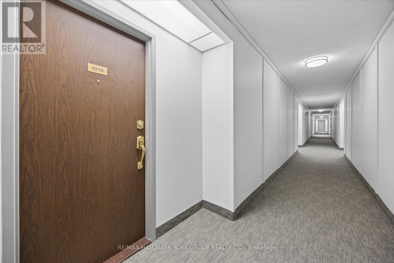 #1016 55 WILLIAM STREET E - 19