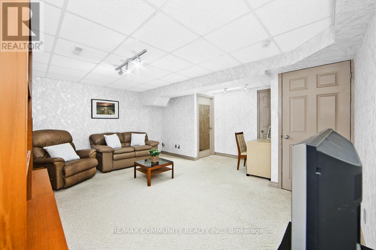 283 BRAYMORE BOULEVARD - 19