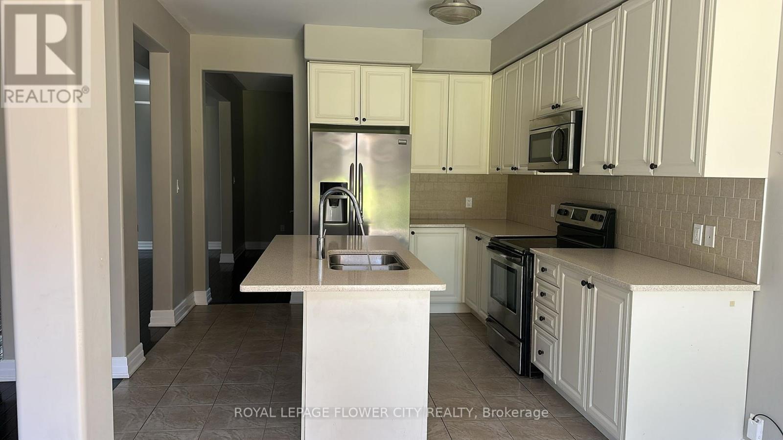1765 SHELBURNE STREET - 6