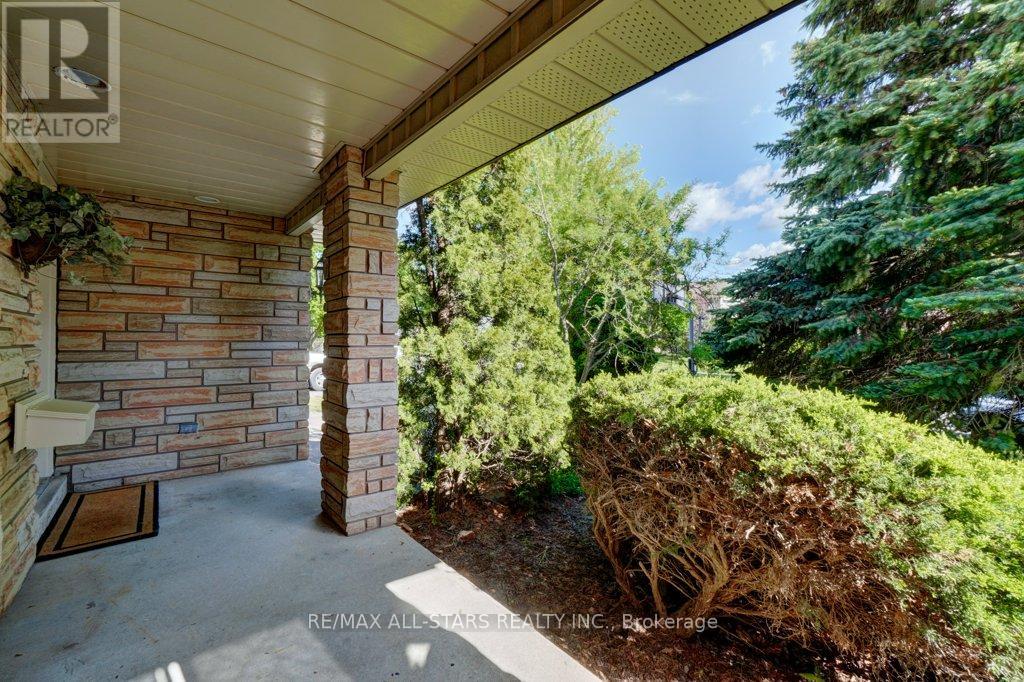75 HAWLEY CRESCENT - 42