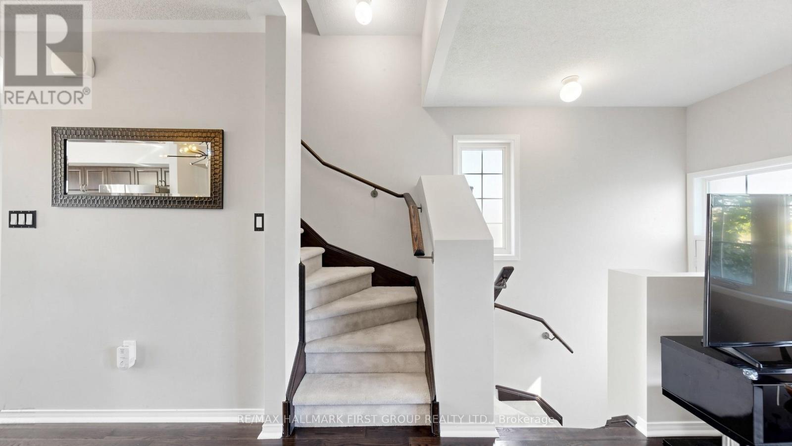 1 COOPERAGE LANE - 18