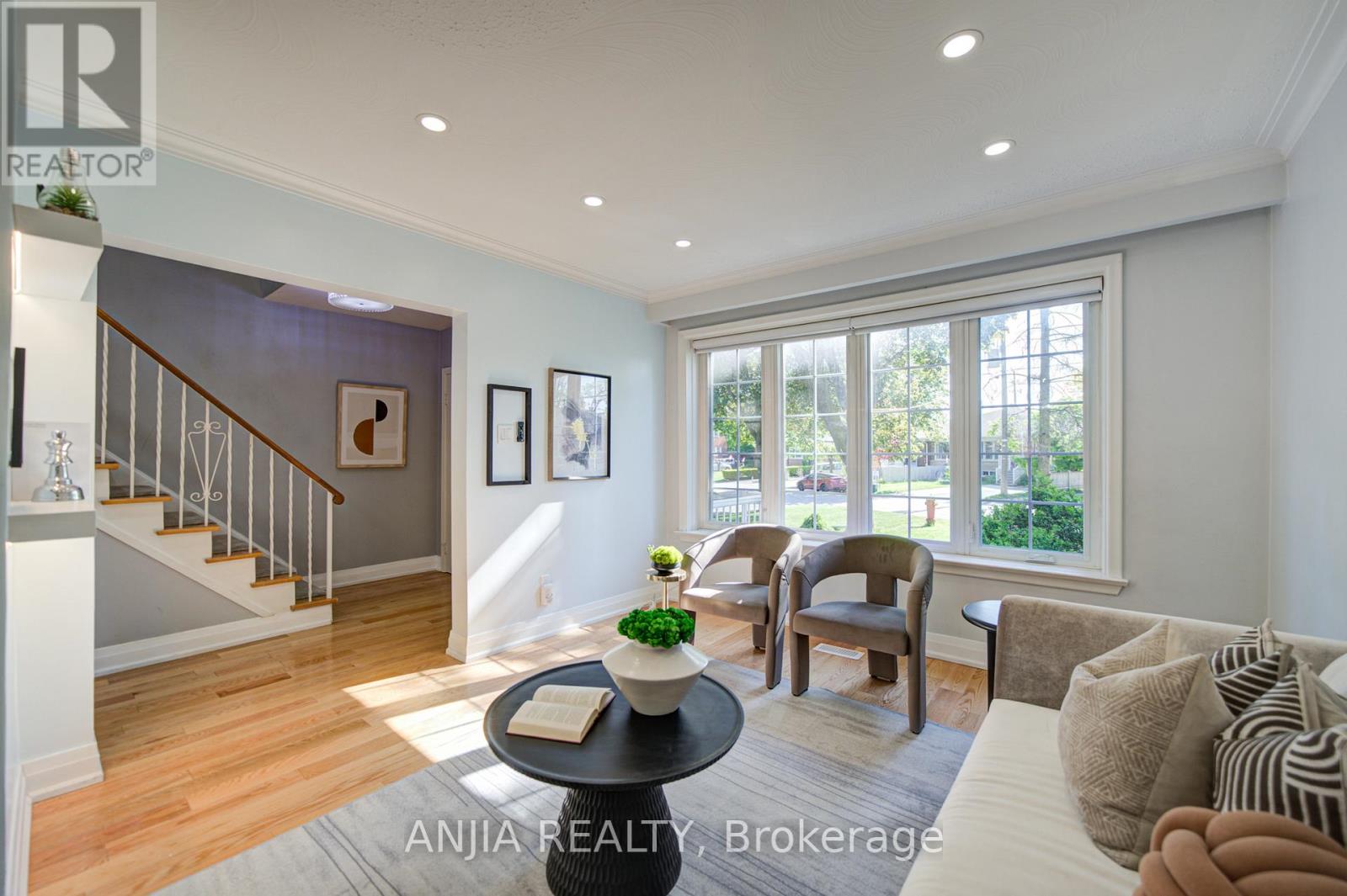 222 ELKA DRIVE - 11