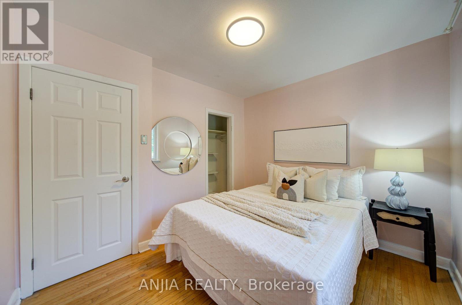 222 ELKA DRIVE - 25