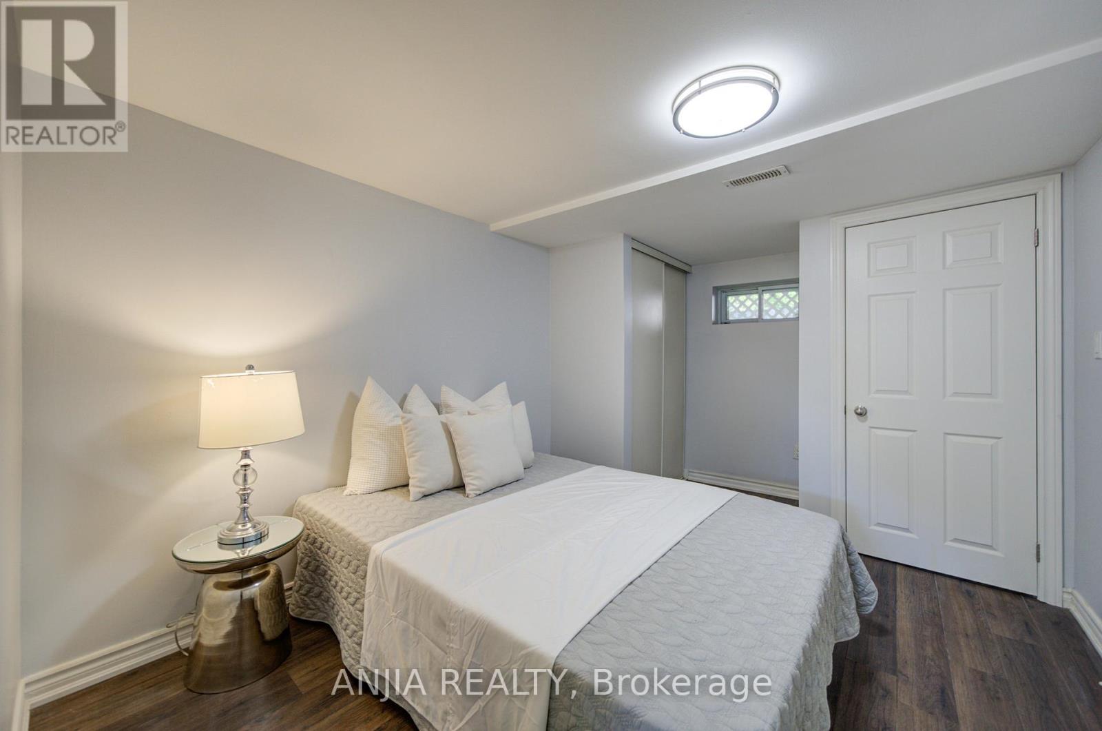 222 ELKA DRIVE - 36