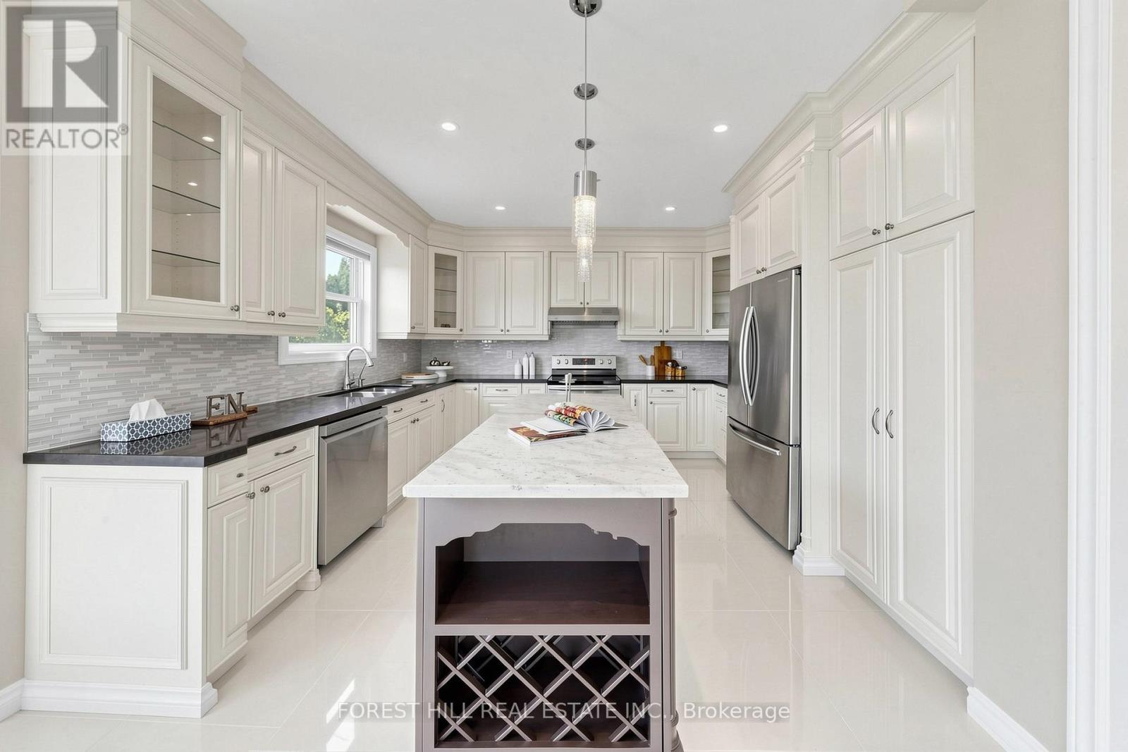 147 SILVER LINDEN DRIVE - 19