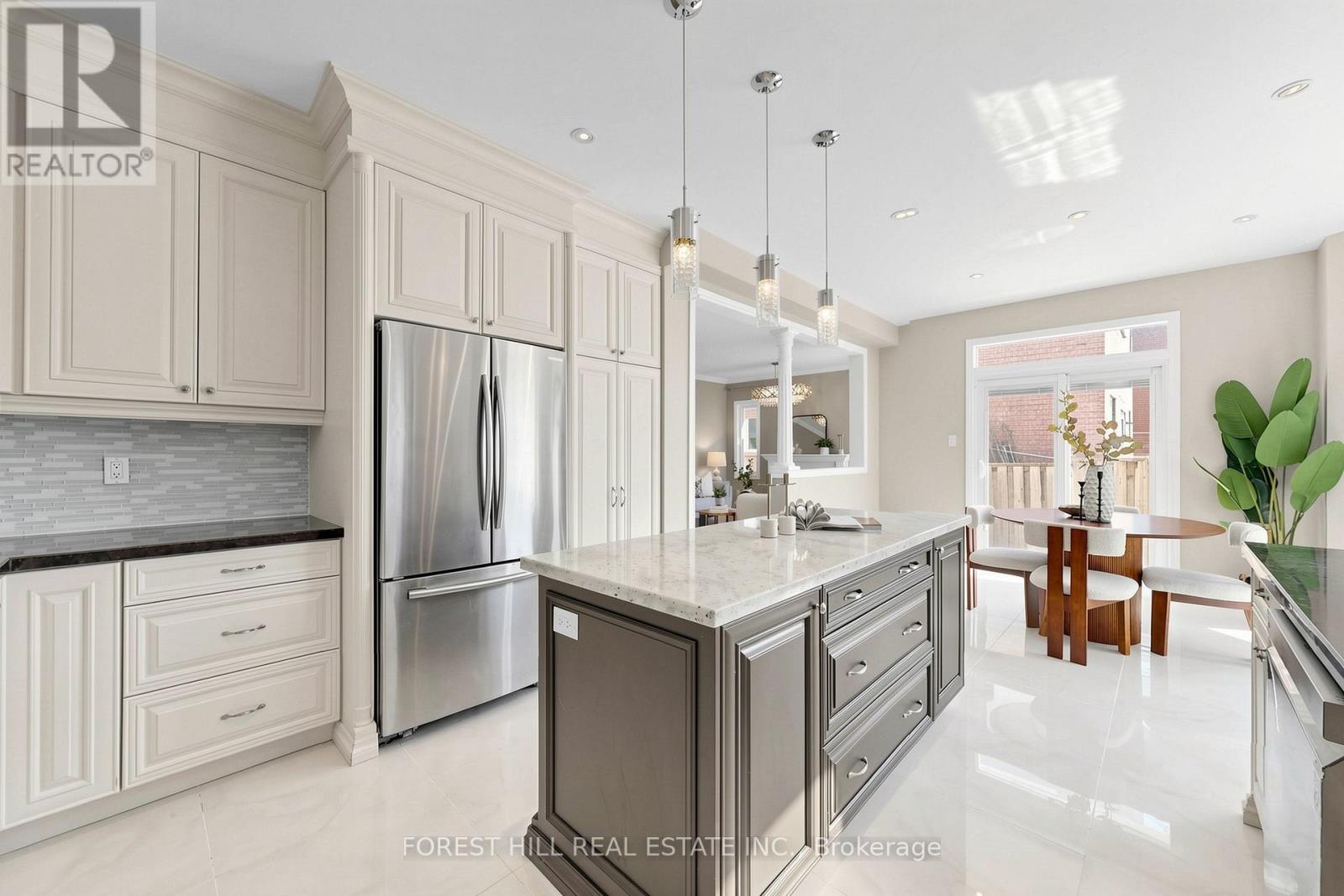 147 SILVER LINDEN DRIVE - 22