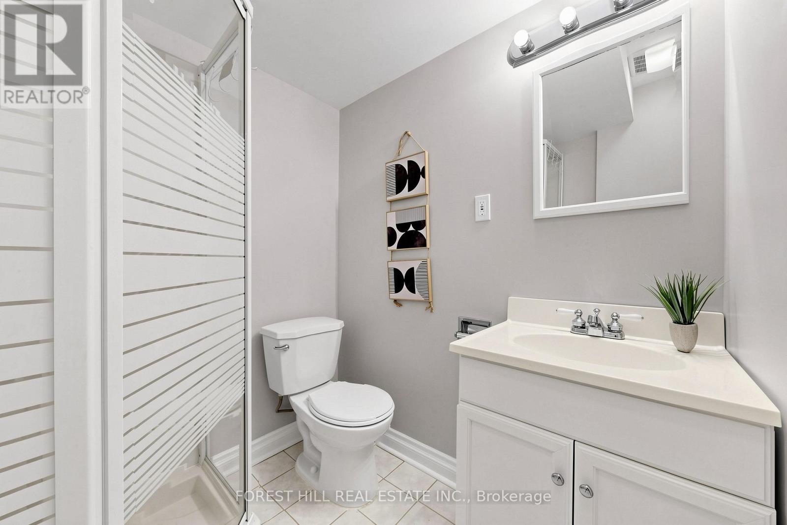 147 SILVER LINDEN DRIVE - 44