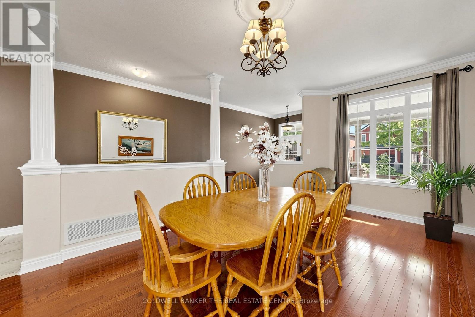 Dining / Living Room