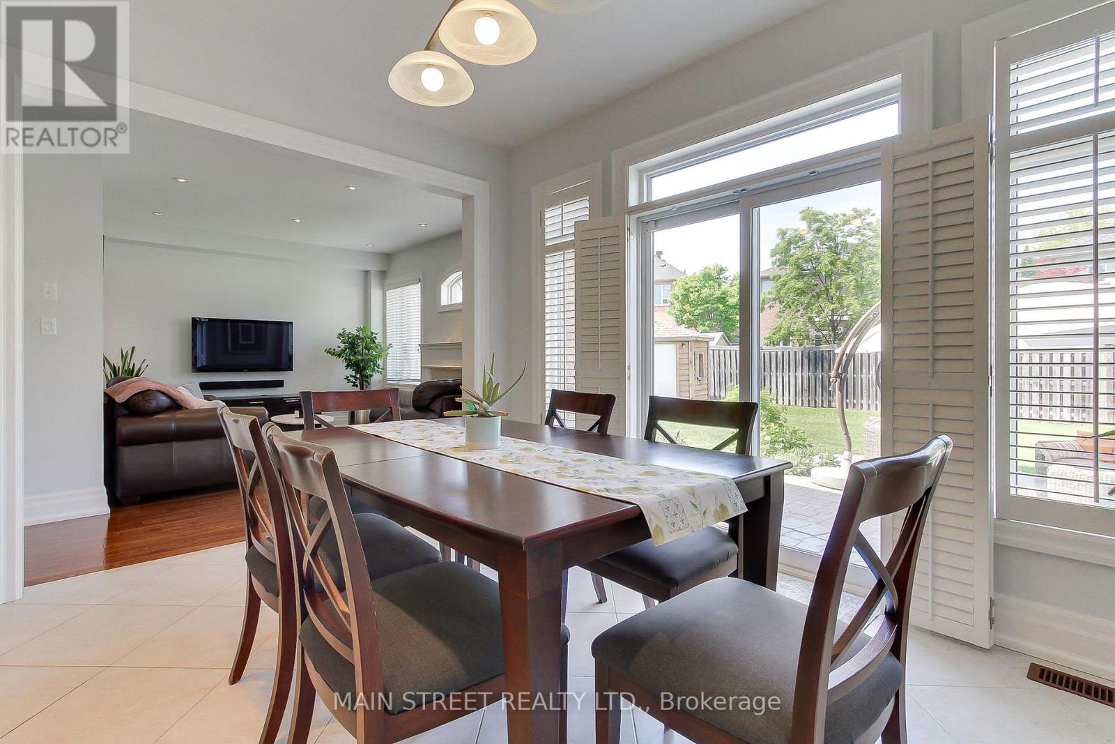 14 REGINALD LAMB CRESCENT - 22