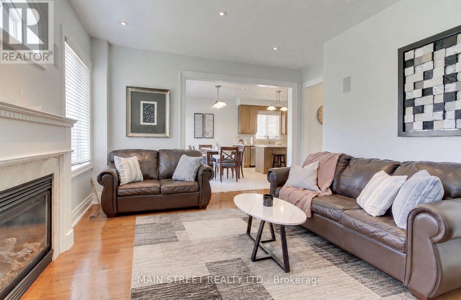 14 REGINALD LAMB CRESCENT - 24