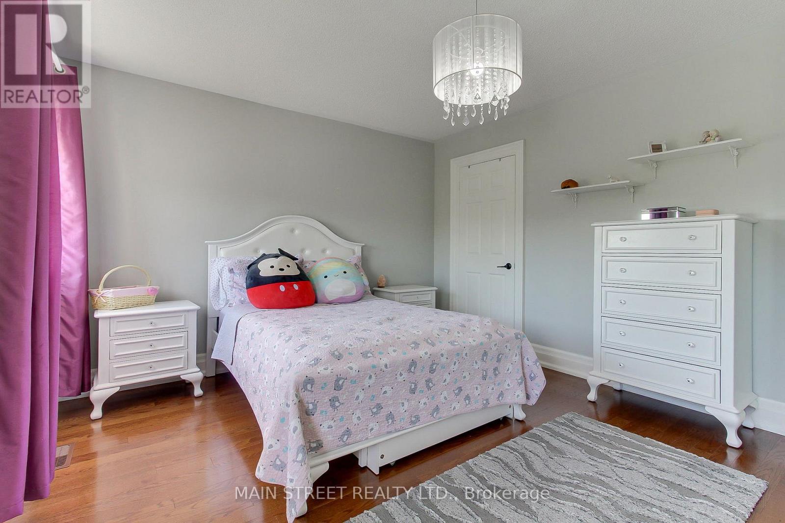 14 REGINALD LAMB CRESCENT - 36