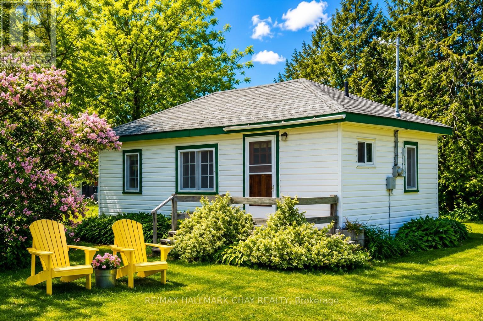 1056 EWART STREET - 1