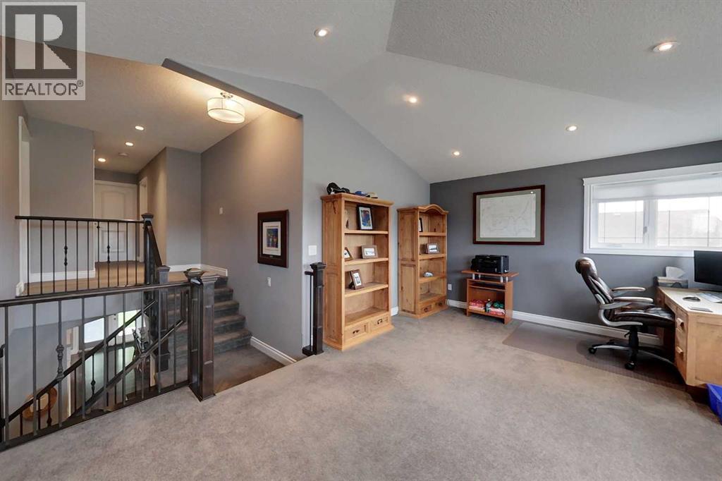 701 9 Street SE — photo 17