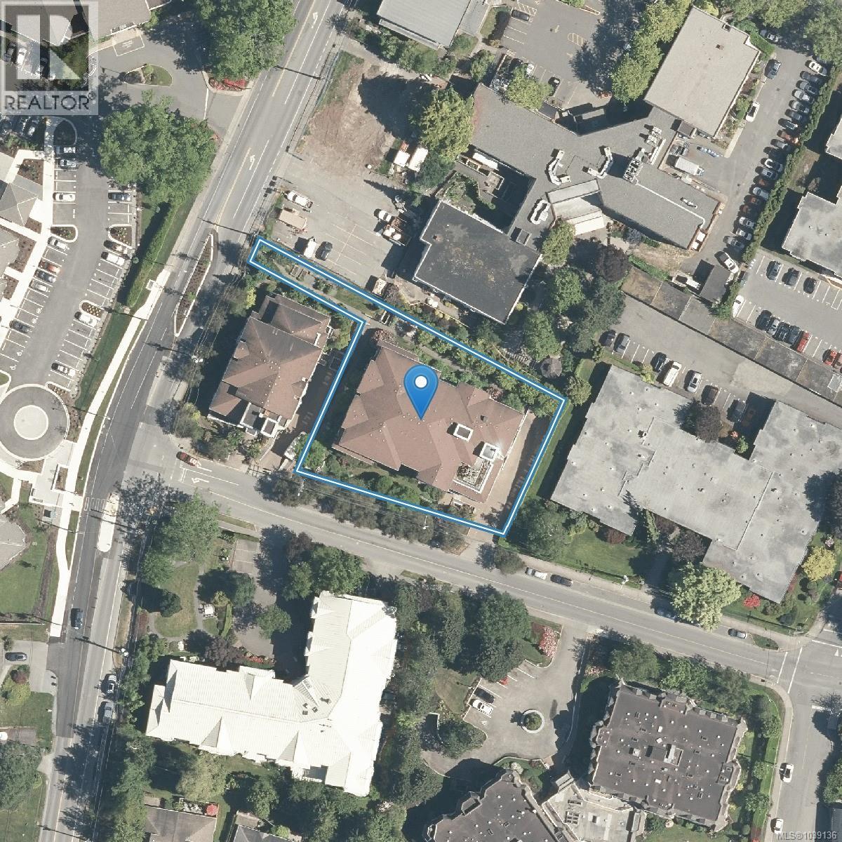 105 1514 Church Ave, Saanich
