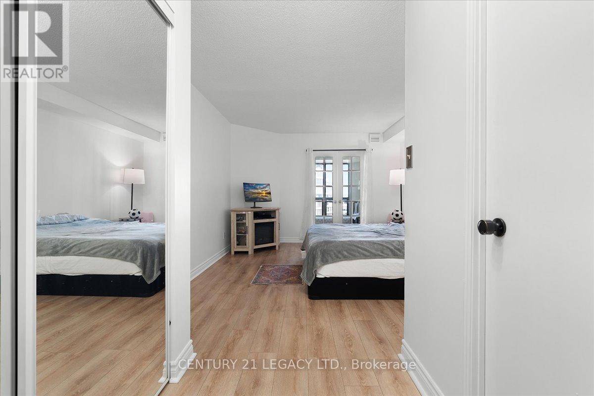 #1207 2269 LAKE SHORE BOULEVARD W - 19