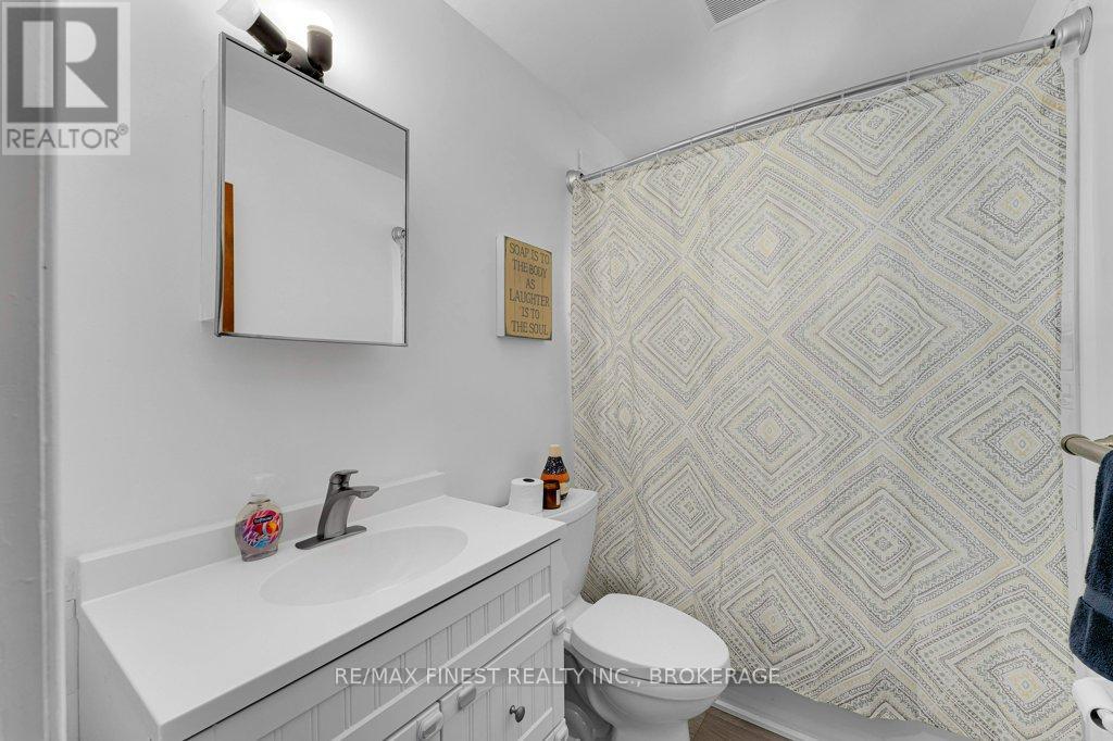 #14 30 ADDINGTON STREET - 18