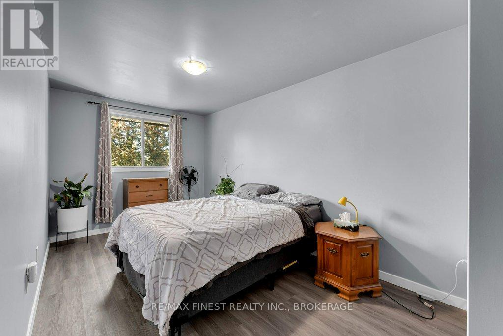 #14 30 ADDINGTON STREET - 22