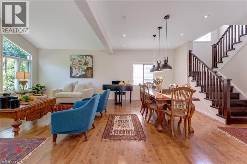 31 PARKVALE Drive - 11