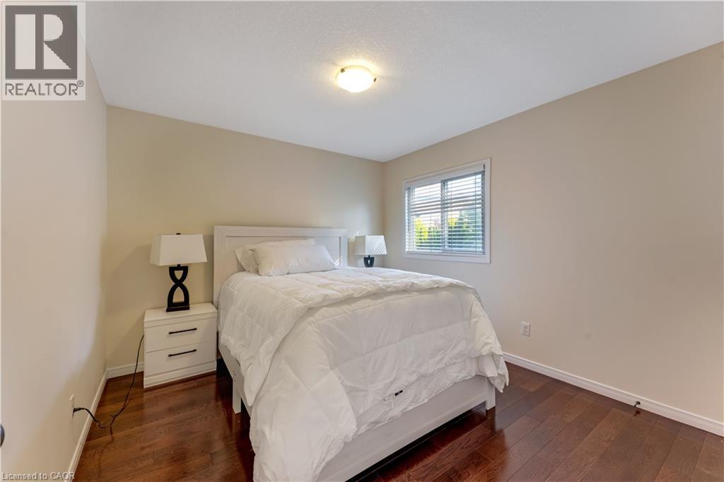 31 PARKVALE Drive - 33