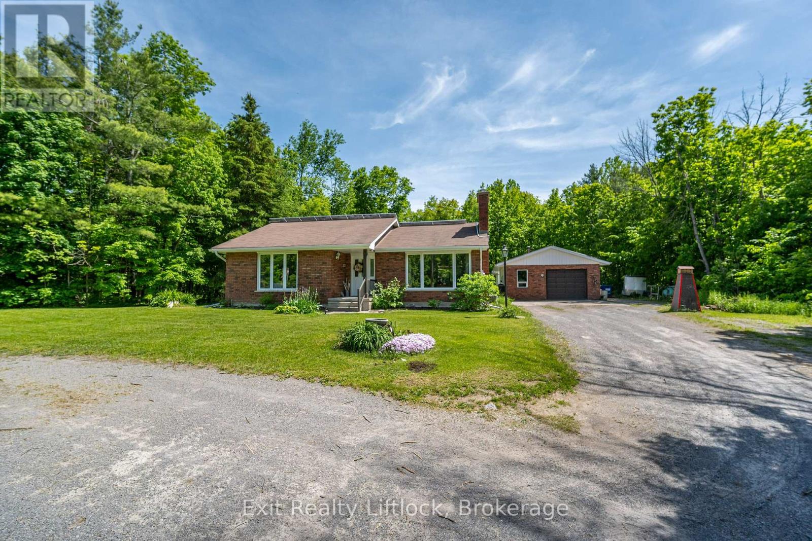 645 BIRCHVIEW ROAD S - 1