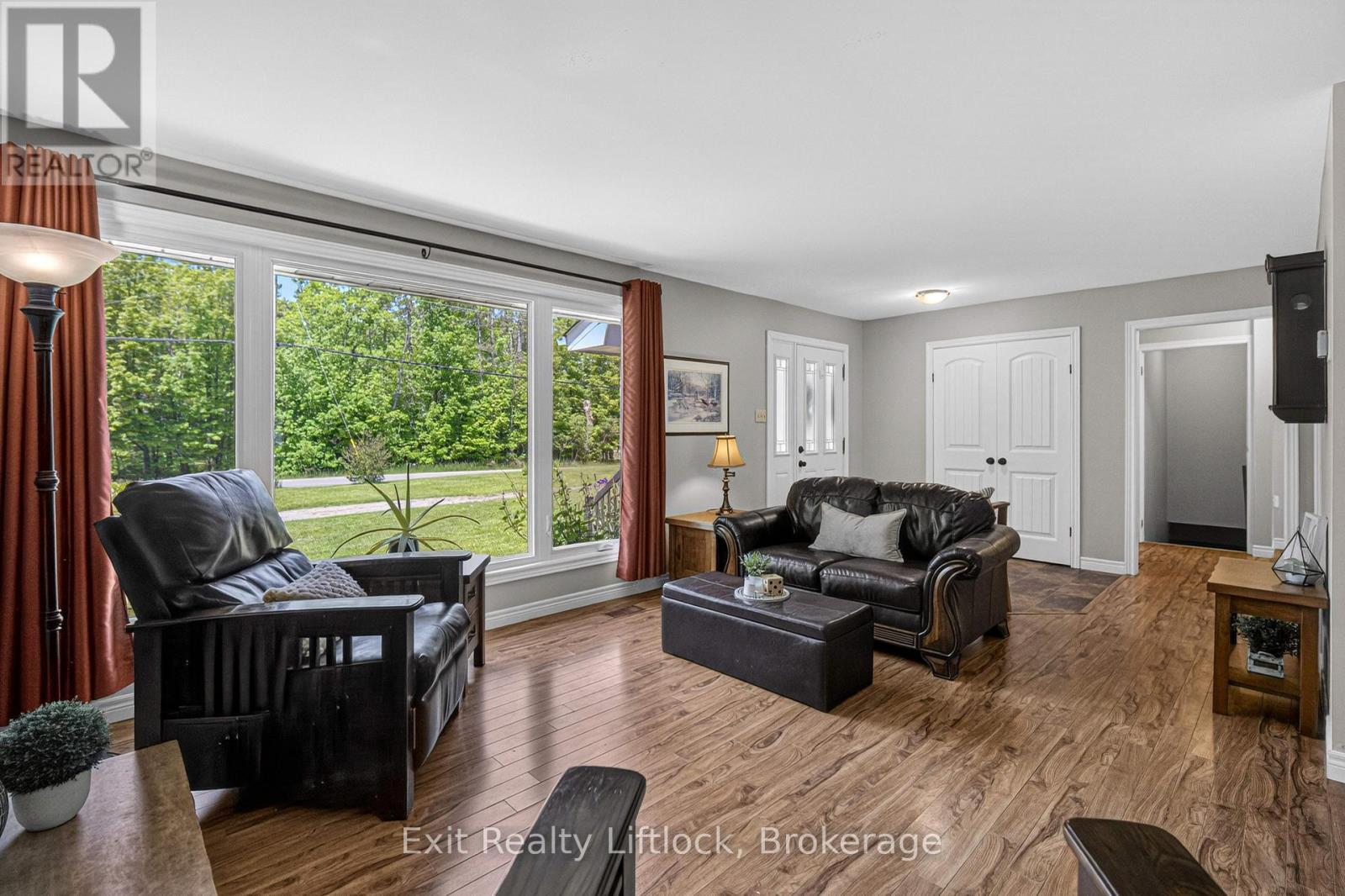 645 BIRCHVIEW ROAD S - 12