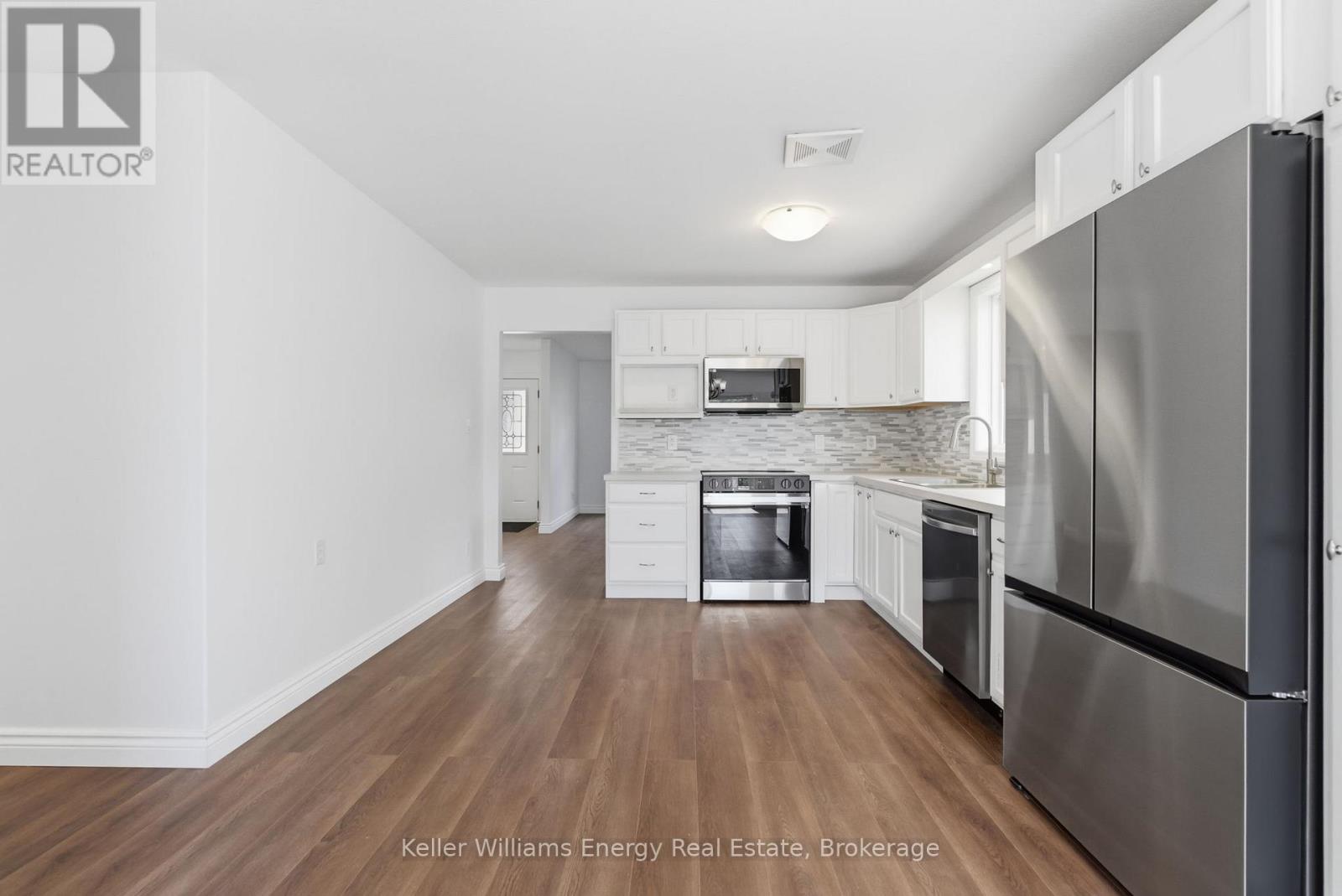170 NICHOLAS STREET - 13