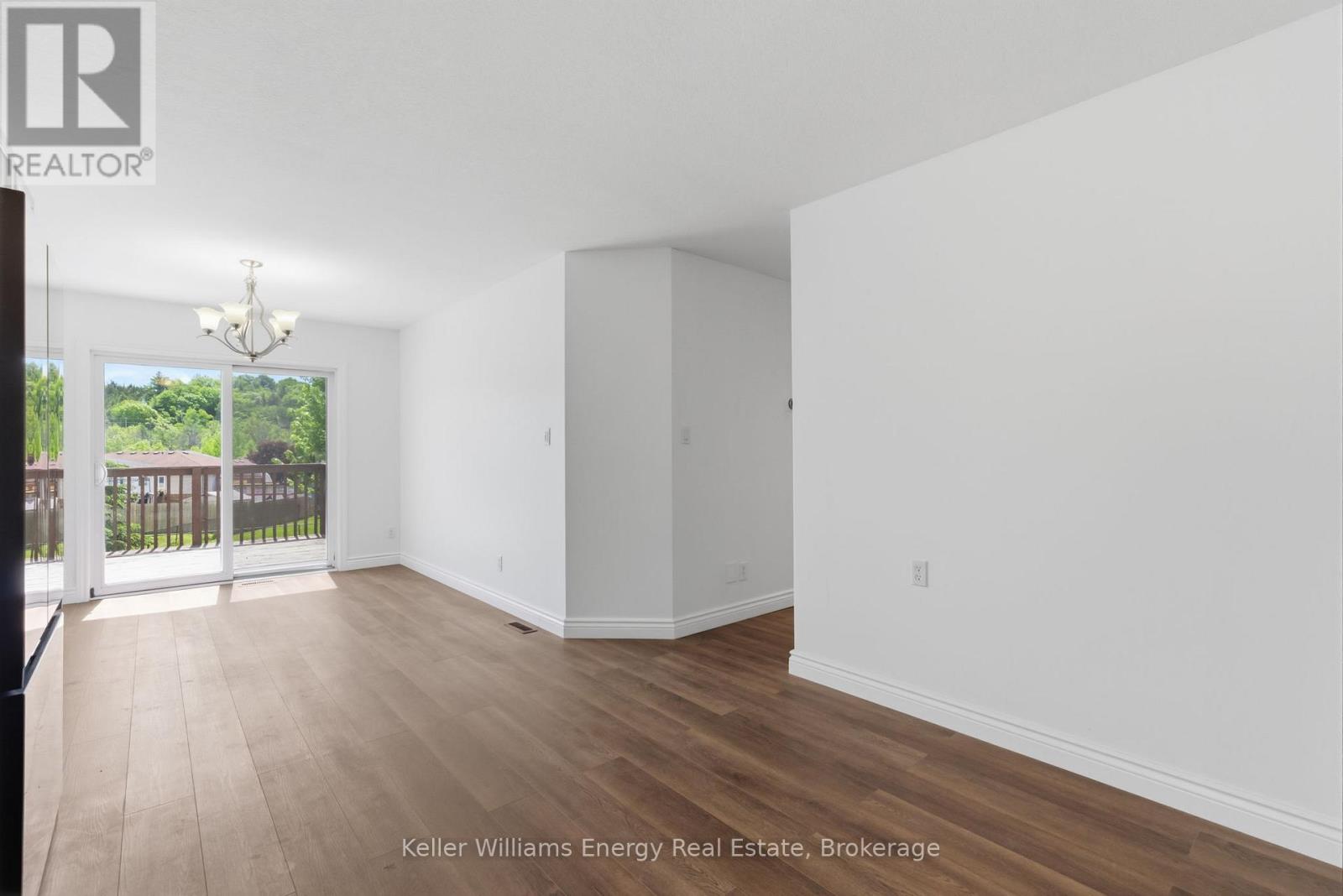 170 NICHOLAS STREET - 14