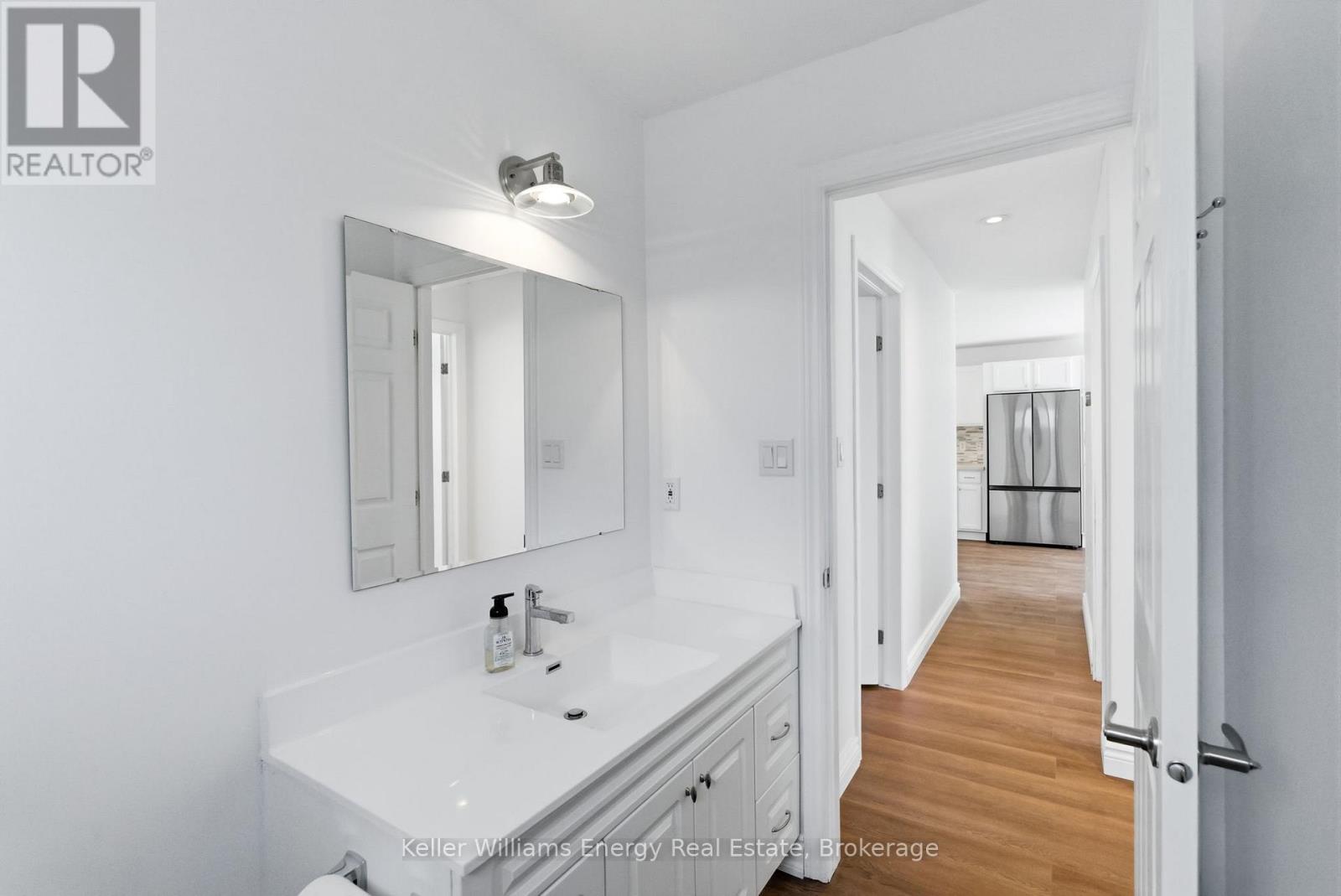 170 NICHOLAS STREET - 18