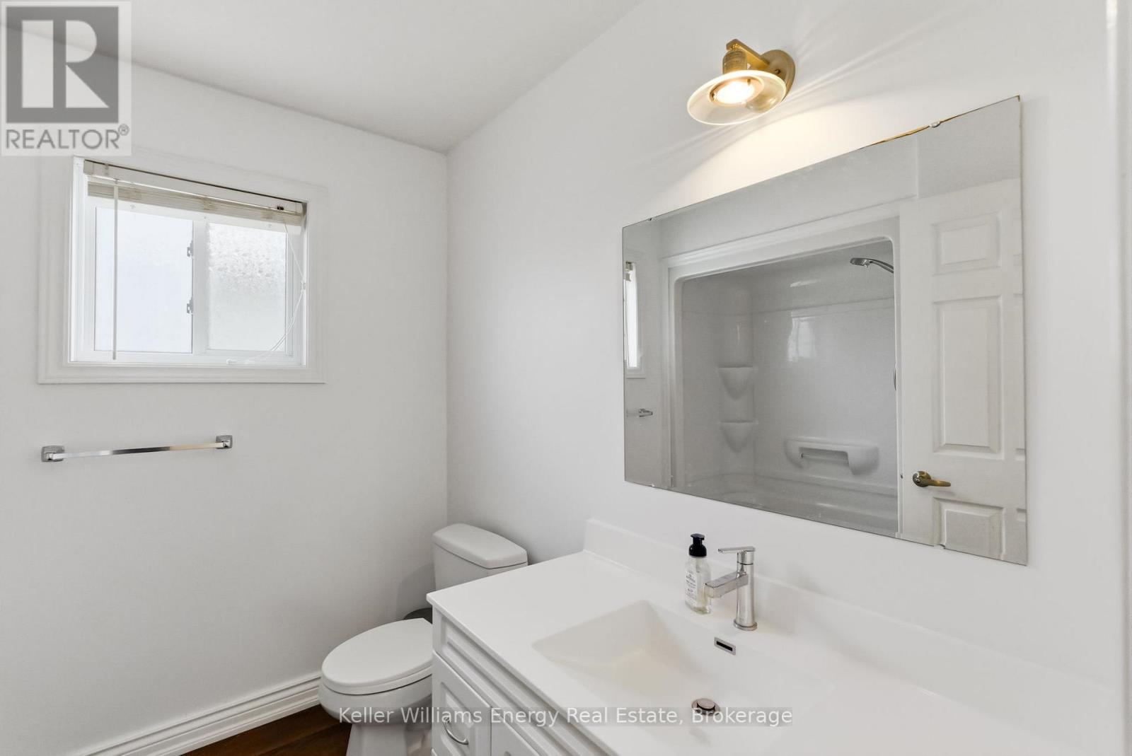 170 NICHOLAS STREET - 21