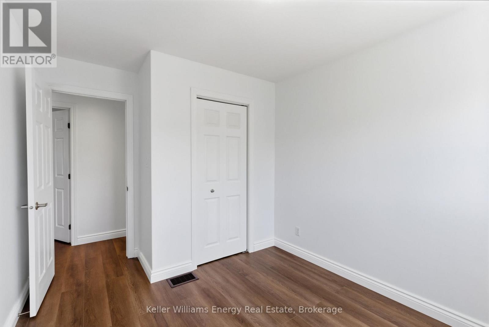 170 NICHOLAS STREET - 29