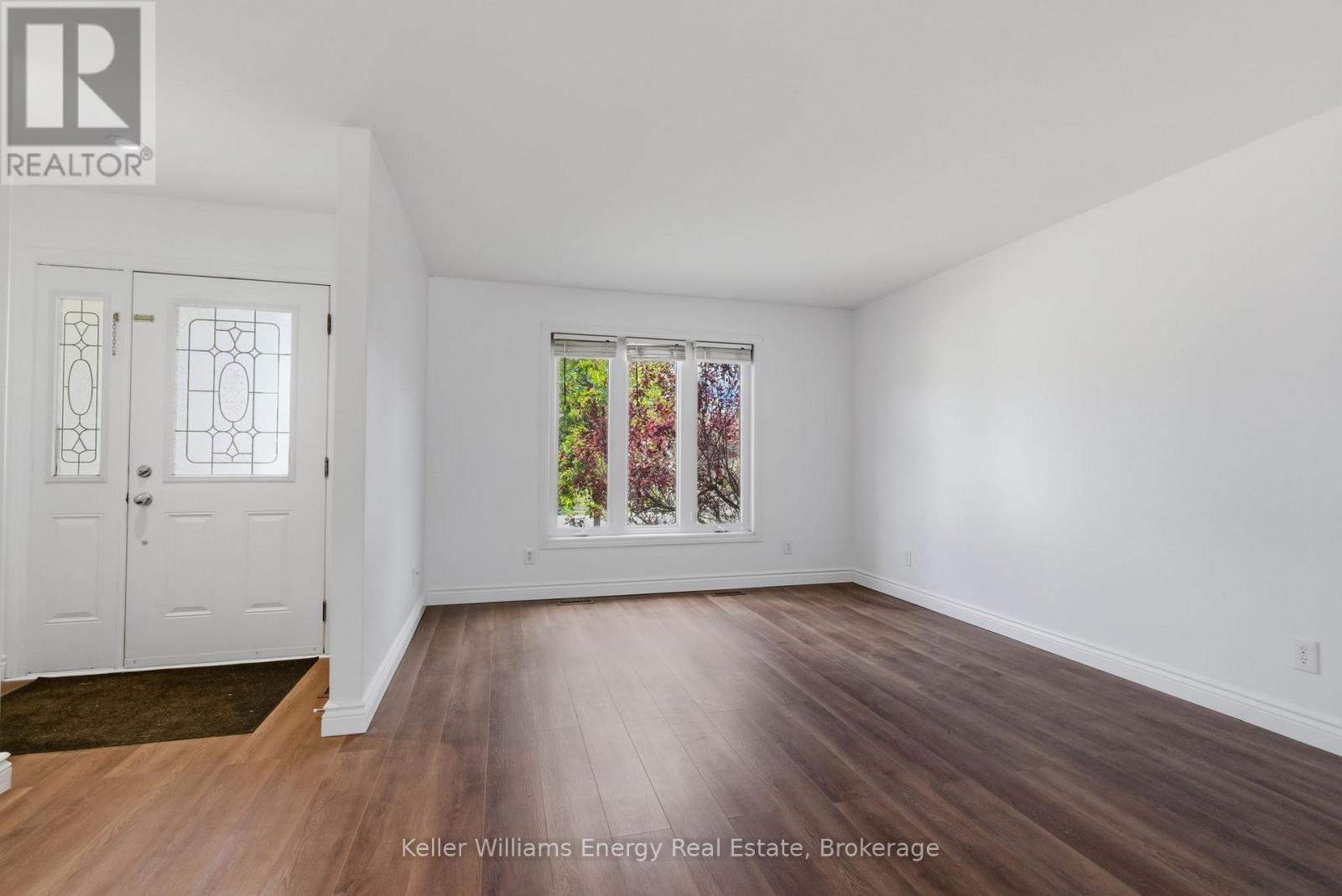 170 NICHOLAS STREET - 3