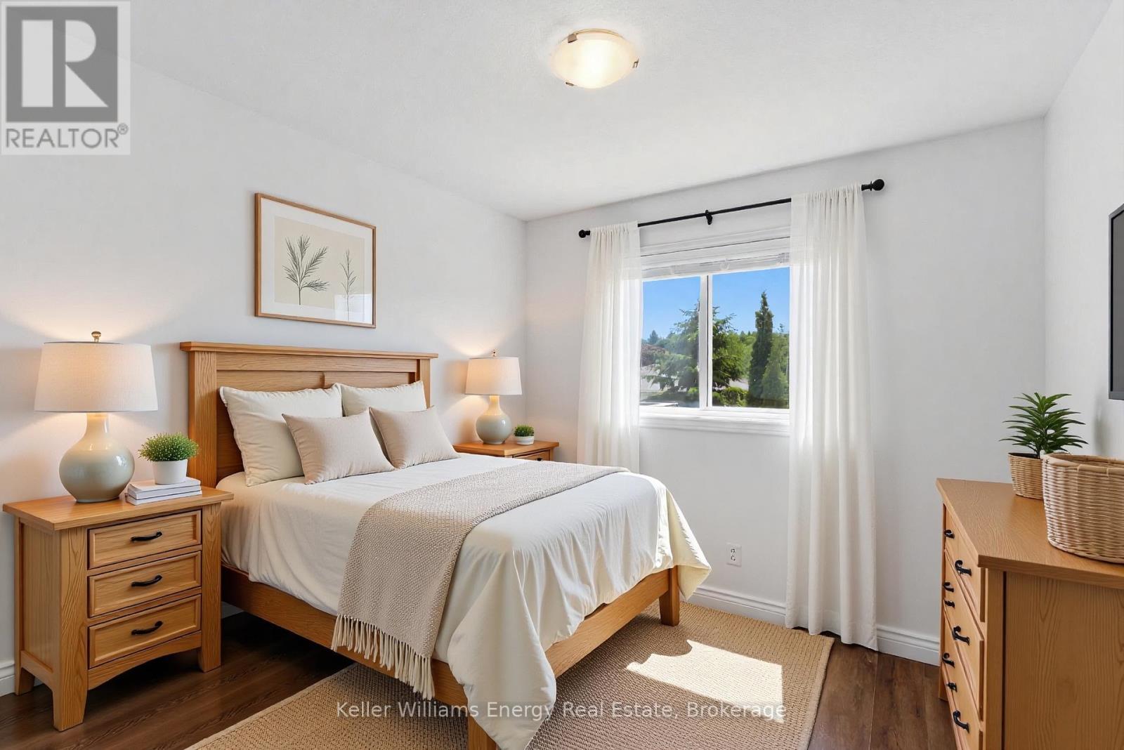 170 NICHOLAS STREET - 31