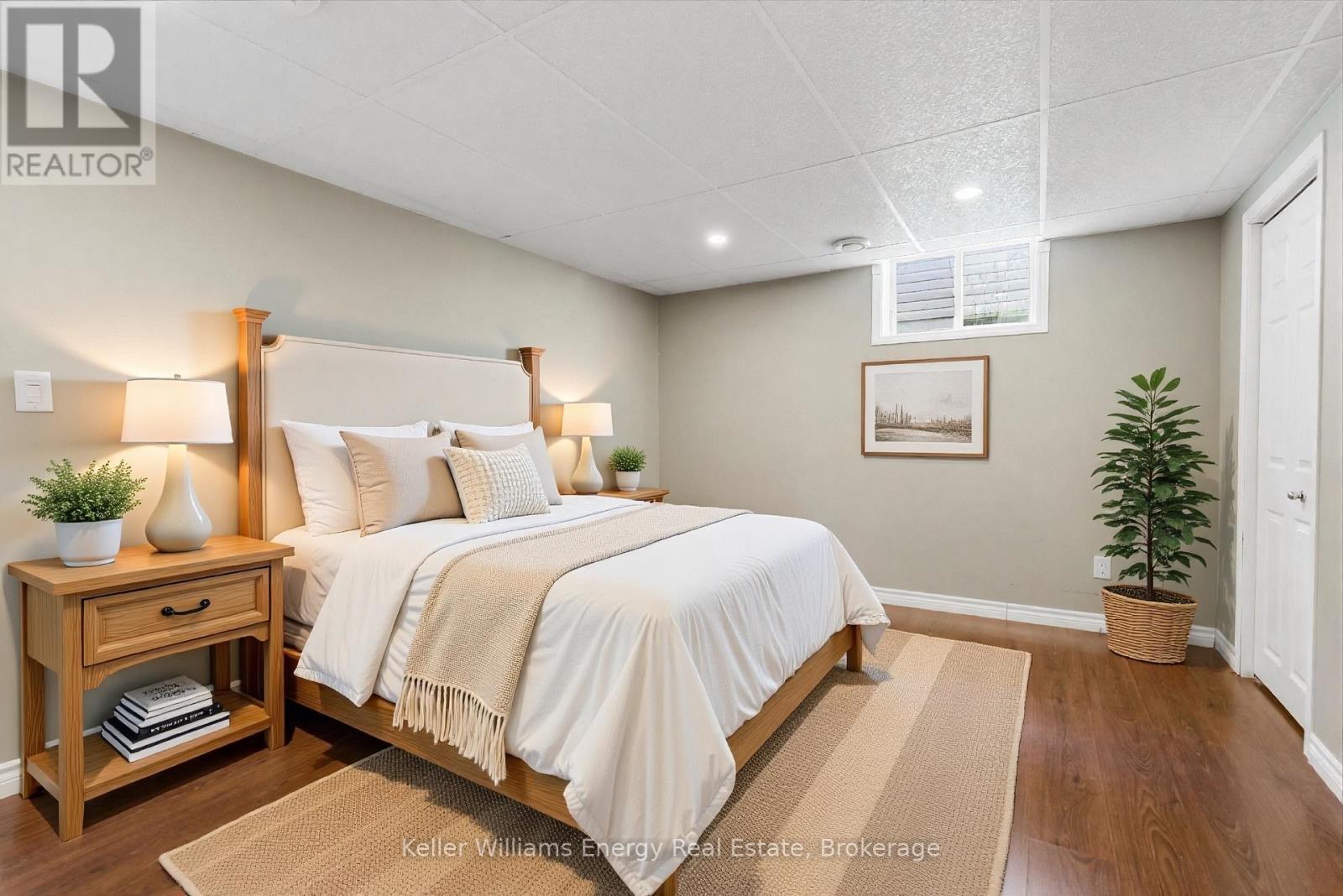 170 NICHOLAS STREET - 37