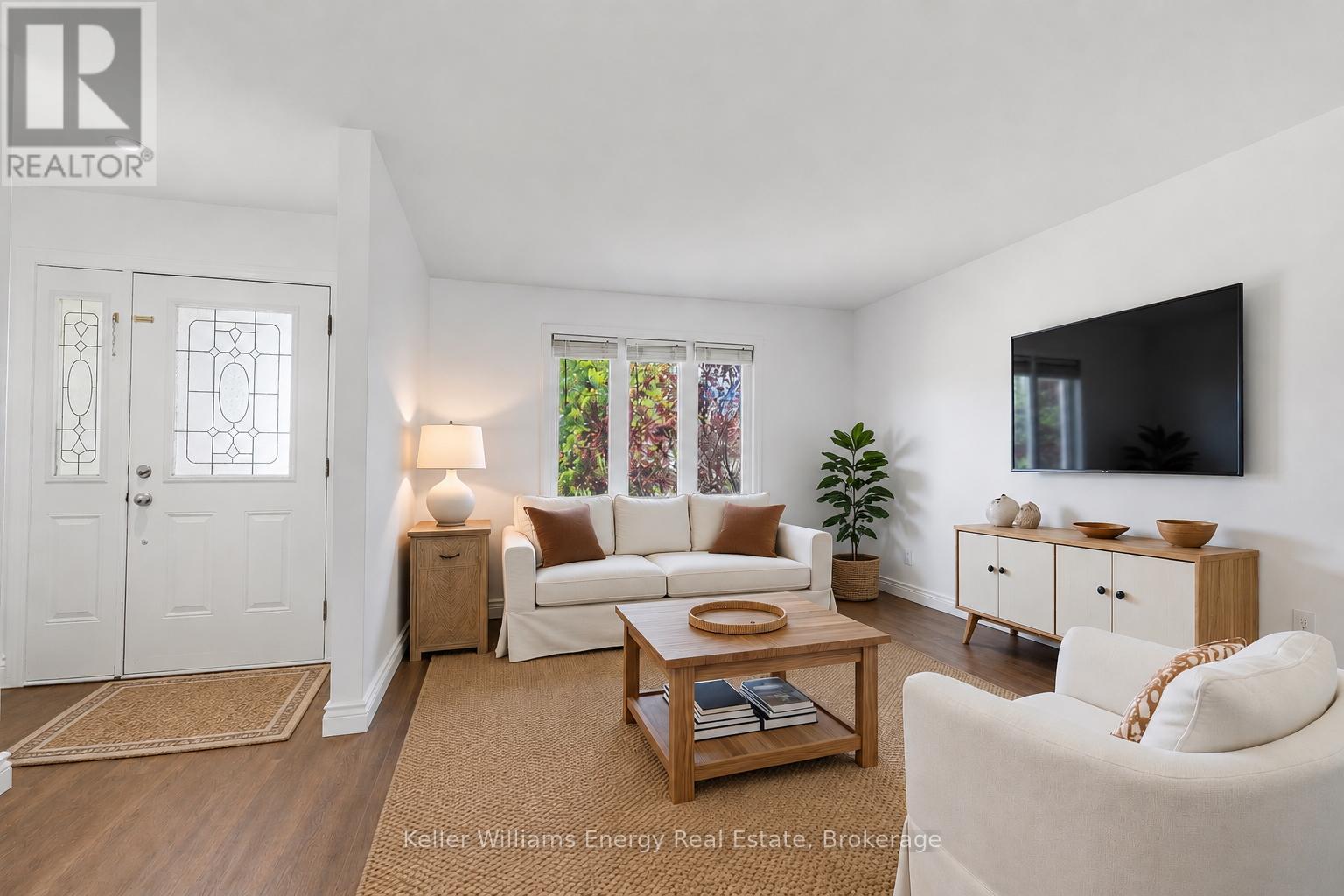 170 NICHOLAS STREET - 4