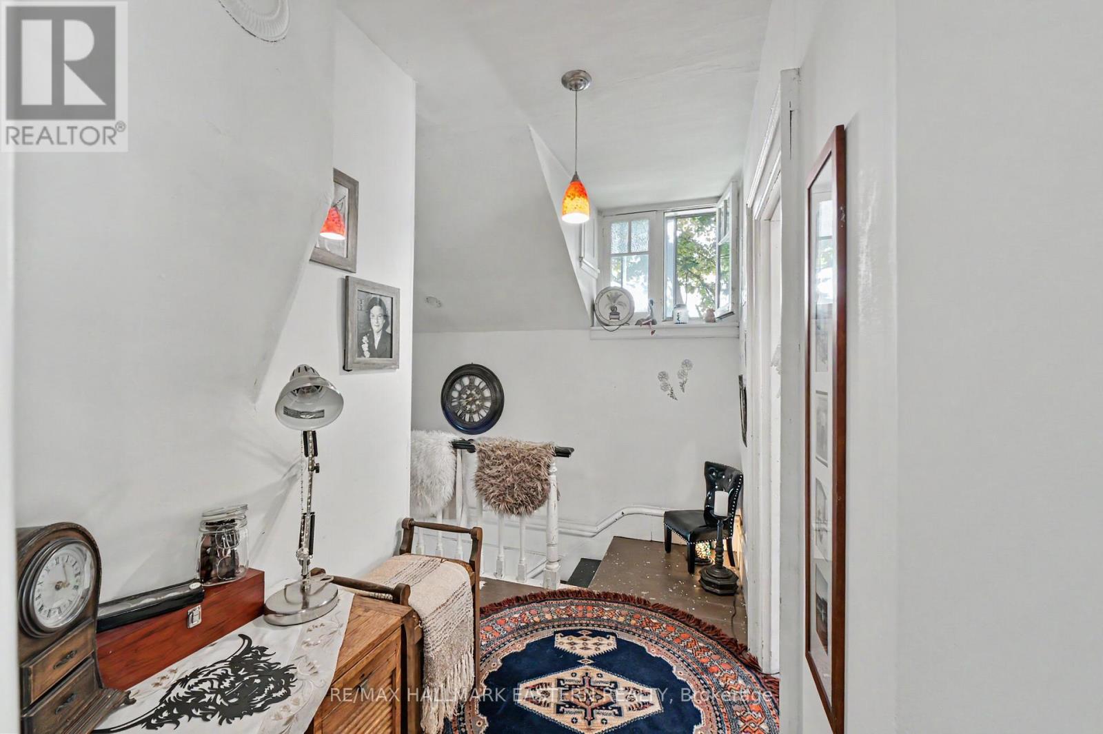 23 ELIZABETH STREET - 35