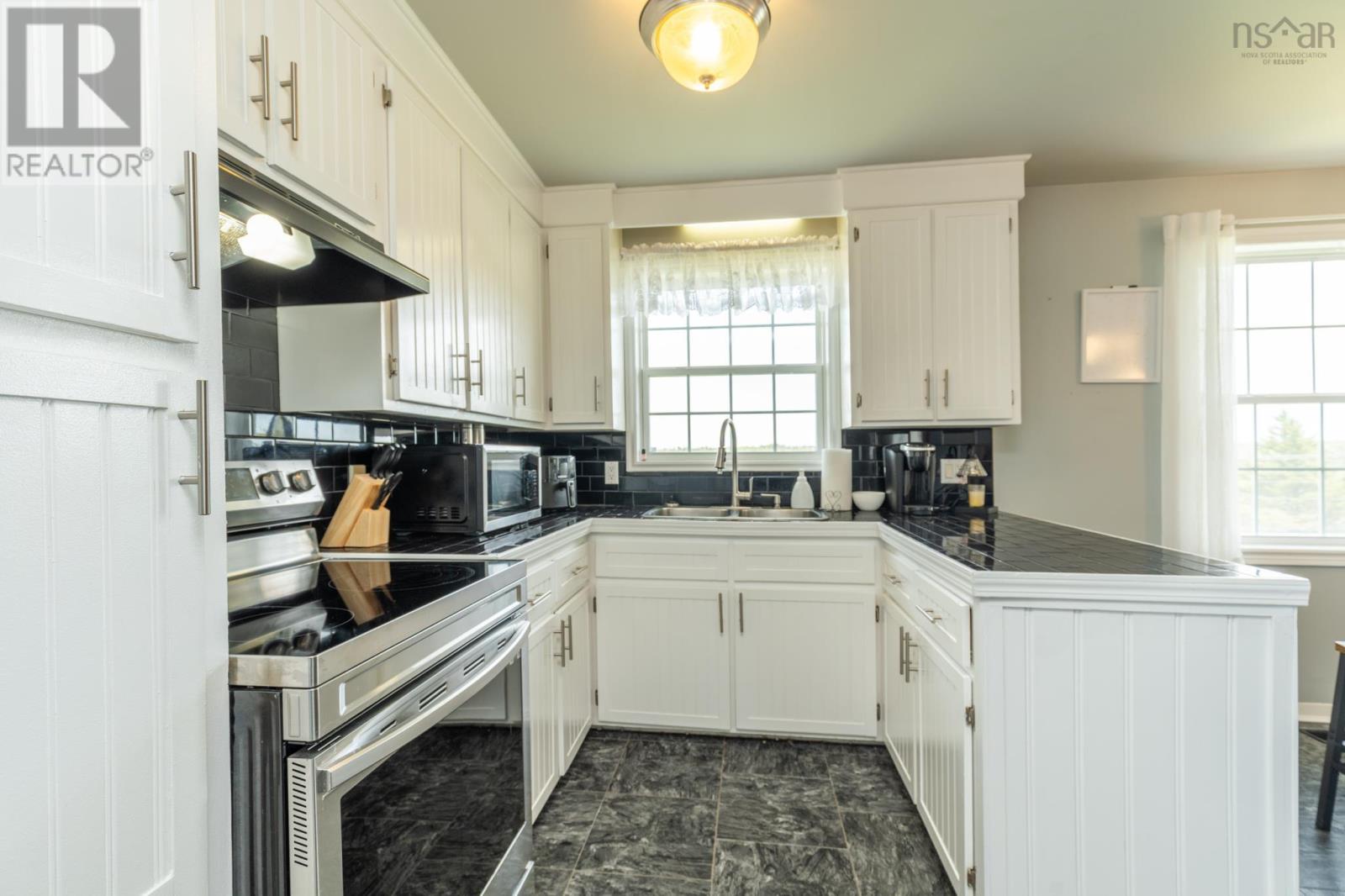 Property 30 of 30 of 1331 Main Shore Road