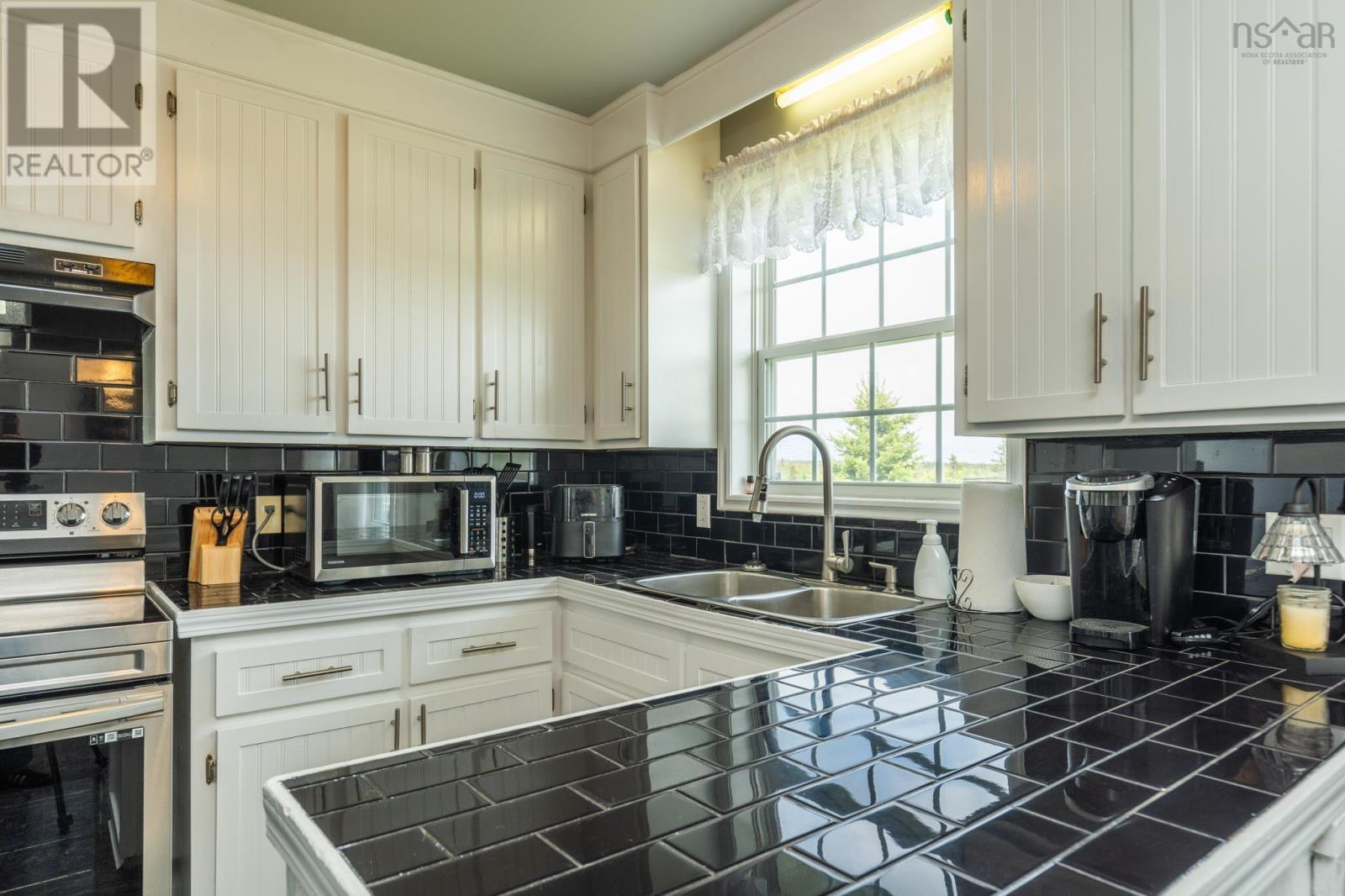 1331 Main Shore Road - 6