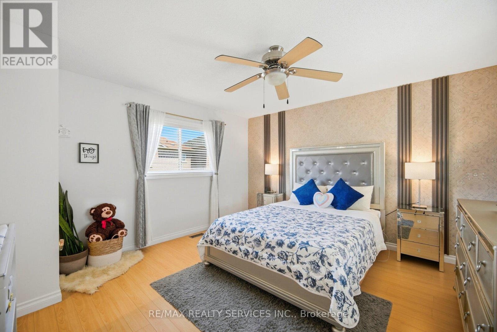 32 ASHDALE ROAD - 20