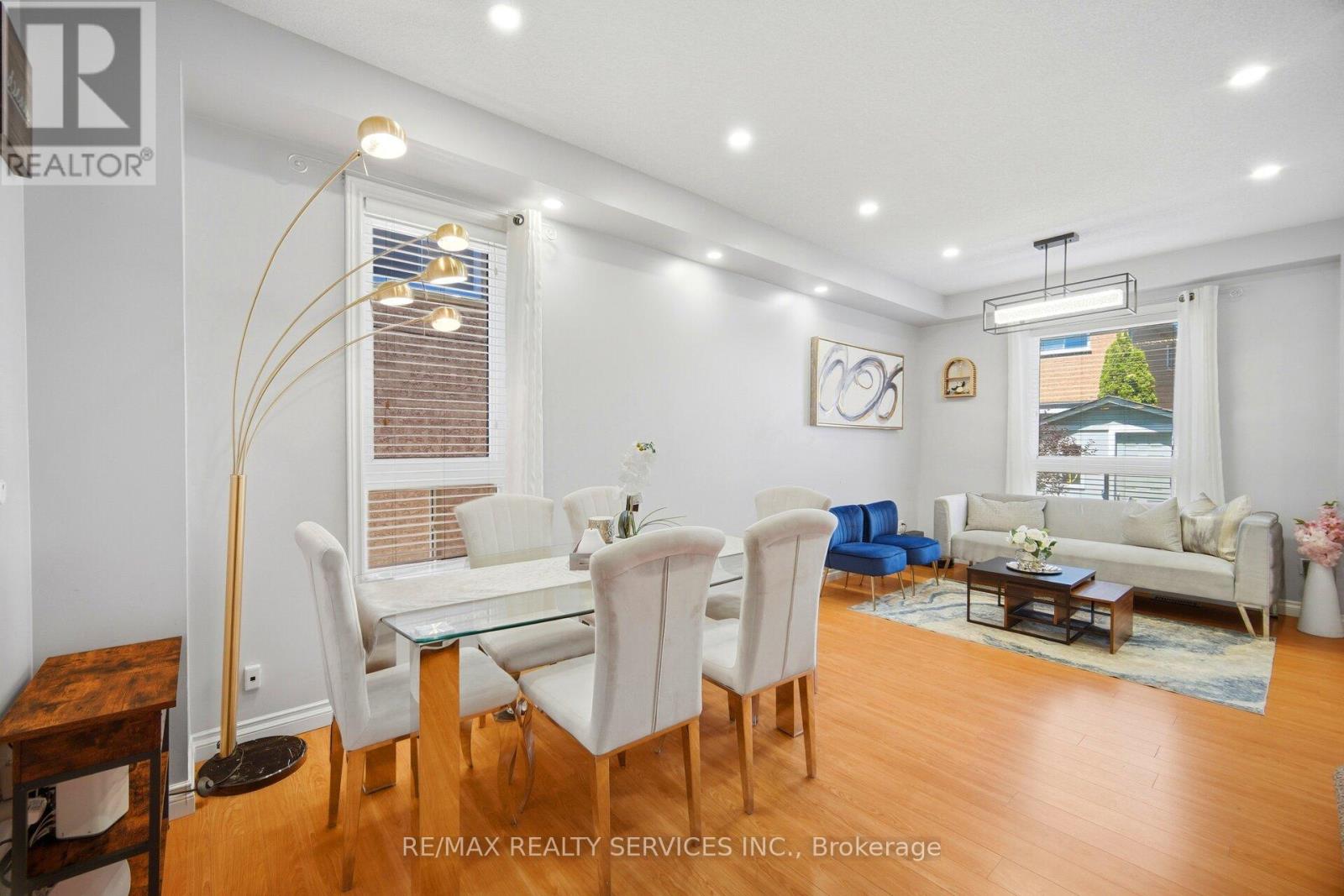 32 ASHDALE ROAD - 9