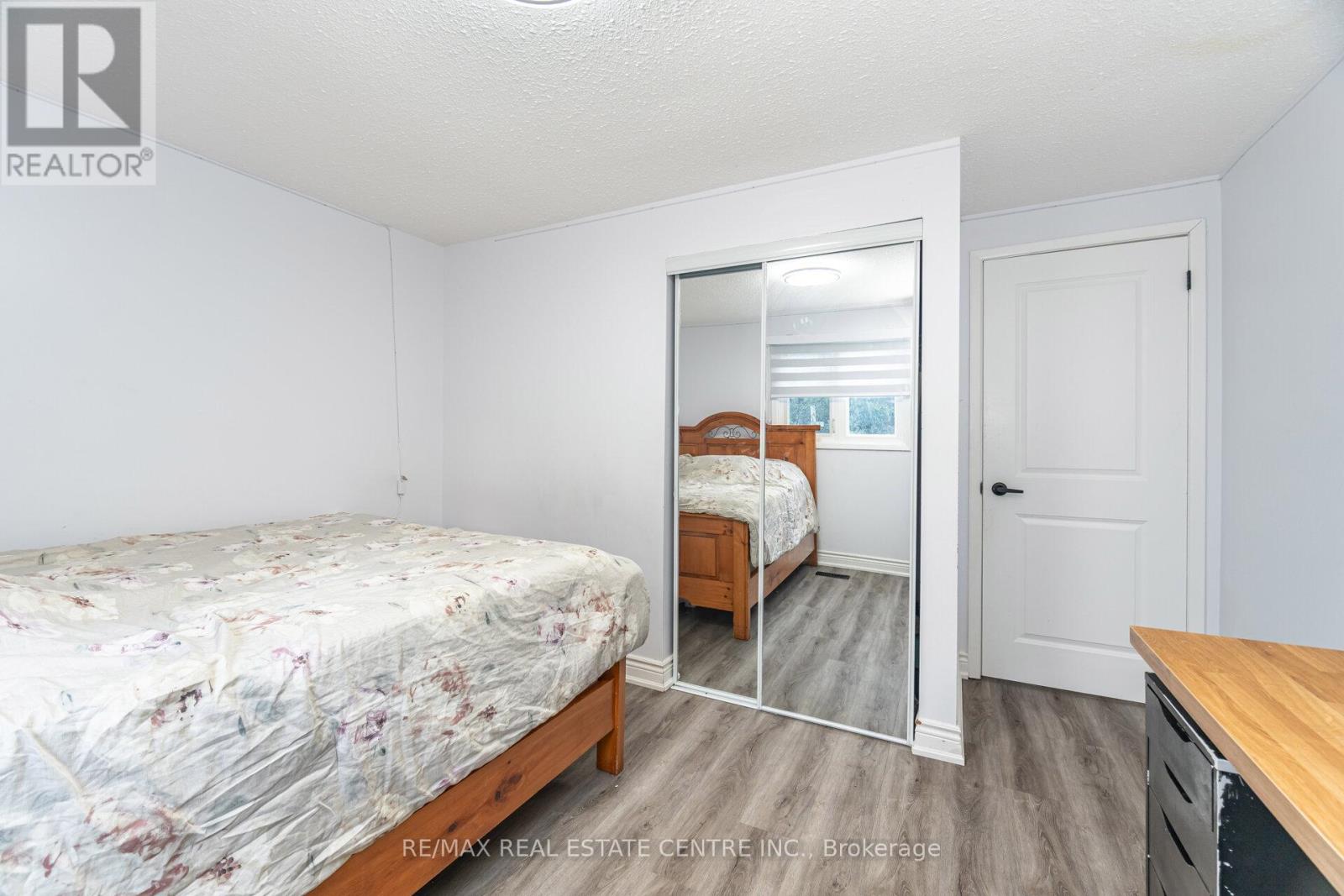 44 ABELARD AVENUE - 35